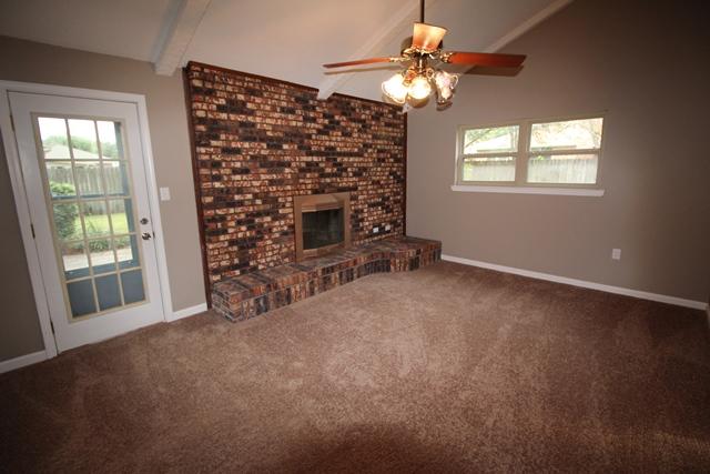 TANGLEWOOD S/D 1ST ADDN - Residential