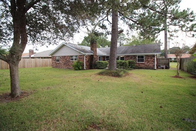 TANGLEWOOD S/D 1ST ADDN - Residential