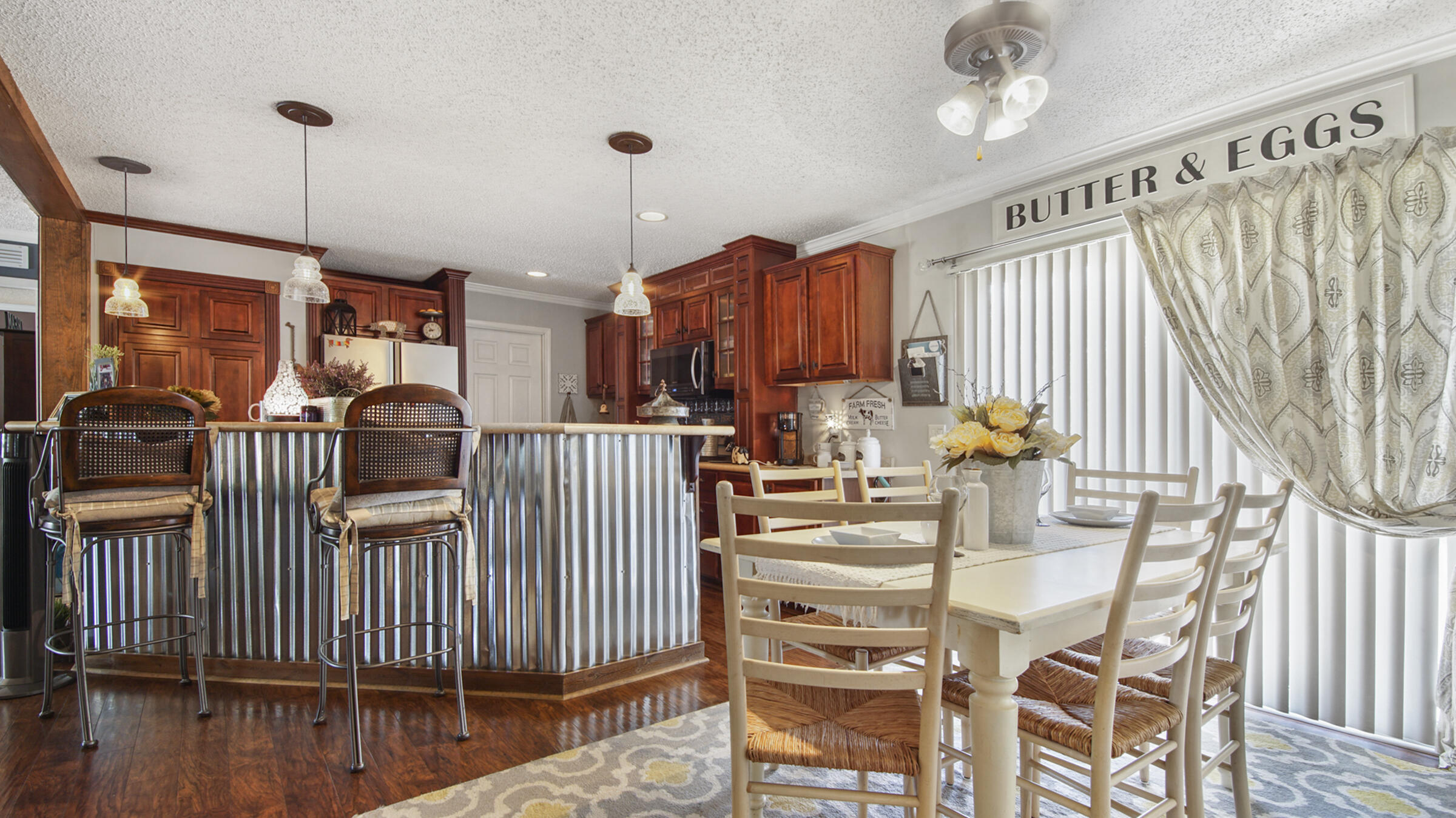 OAKWOOD LAKES ESTATES - Residential