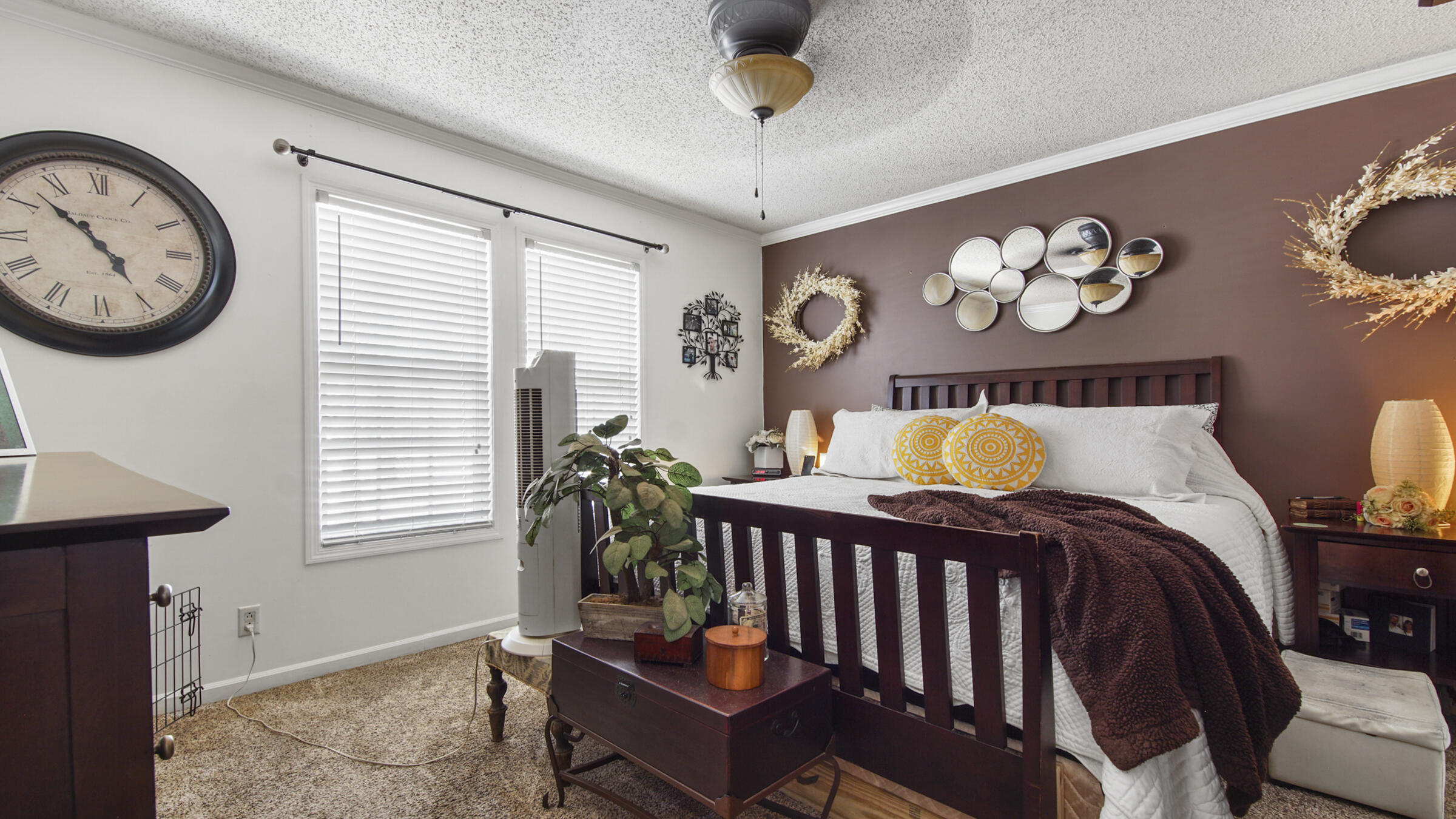 OAKWOOD LAKES ESTATES - Residential