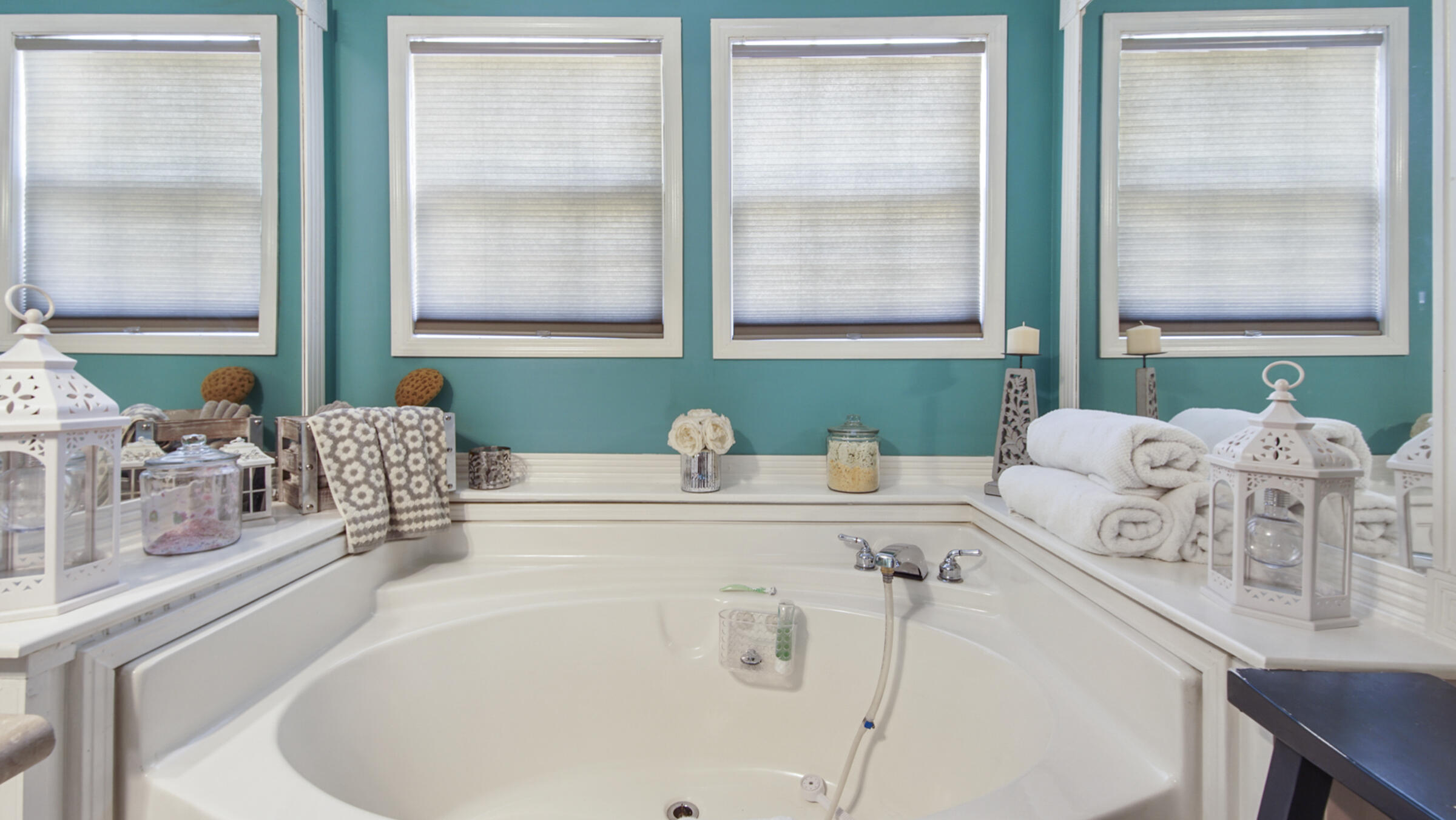 OAKWOOD LAKES ESTATES - Residential