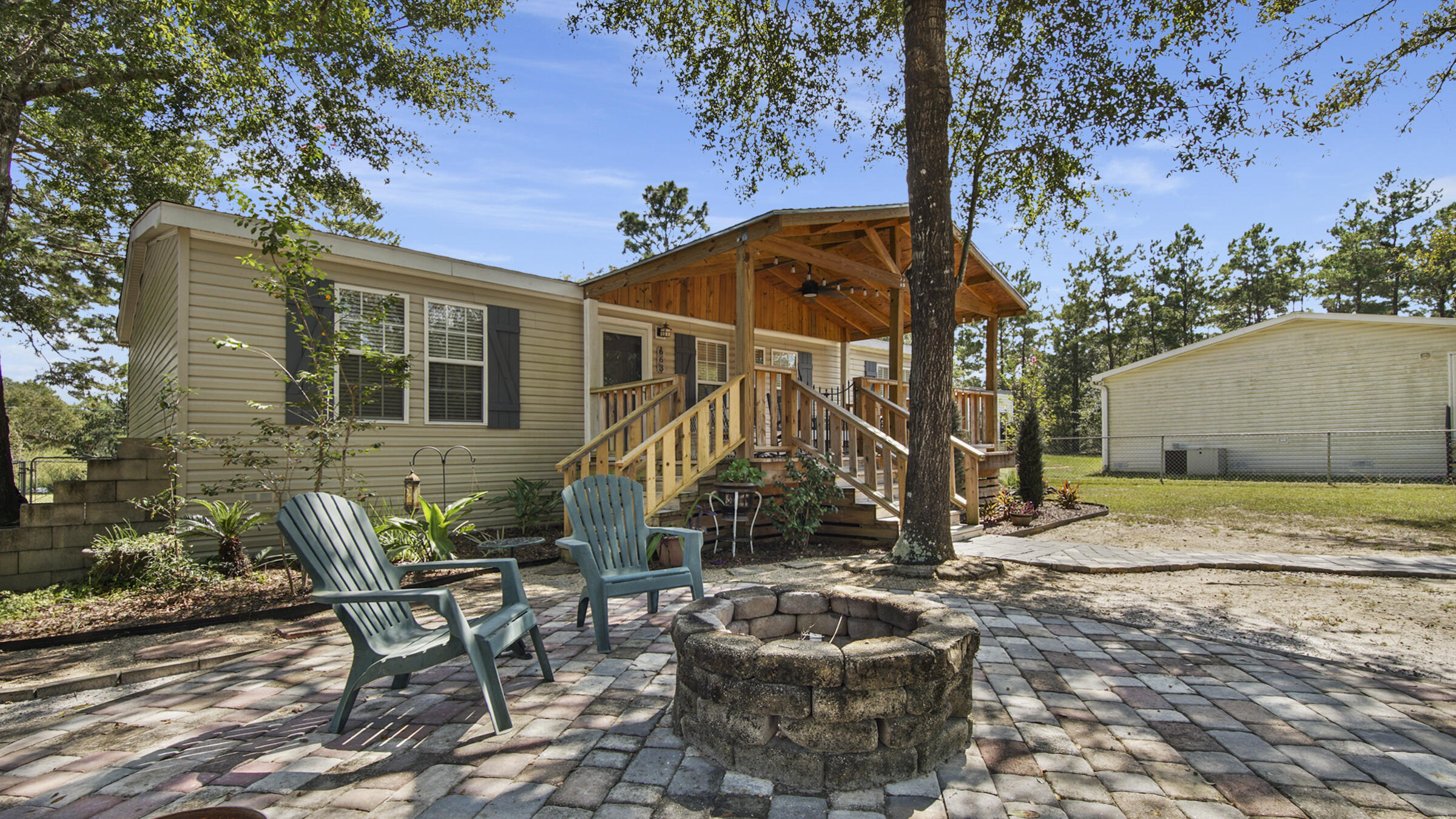 OAKWOOD LAKES ESTATES - Residential