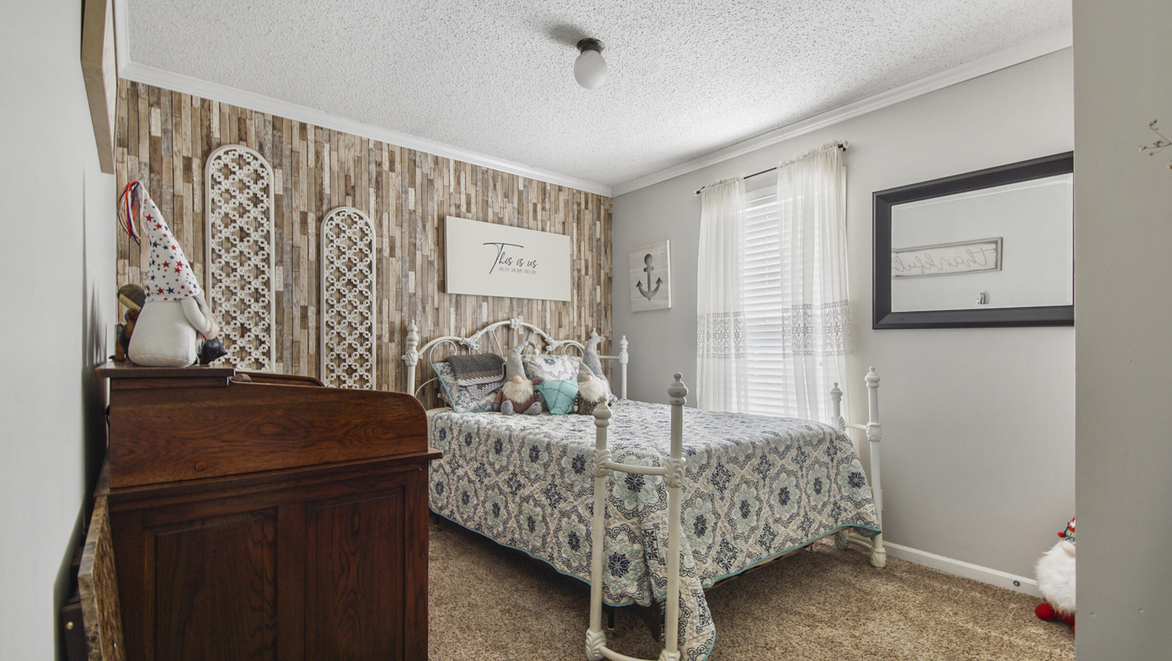 OAKWOOD LAKES ESTATES - Residential