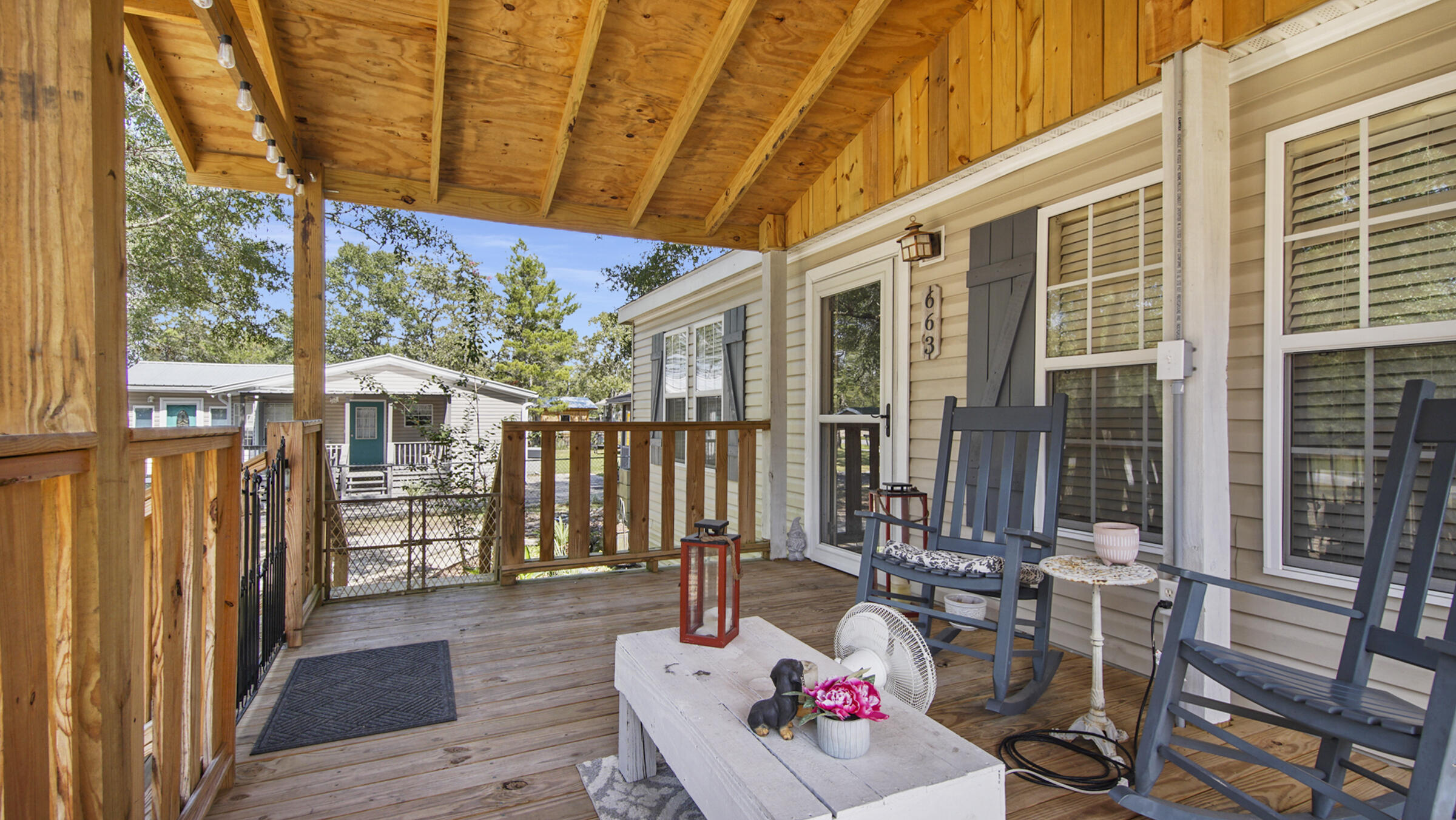 OAKWOOD LAKES ESTATES - Residential