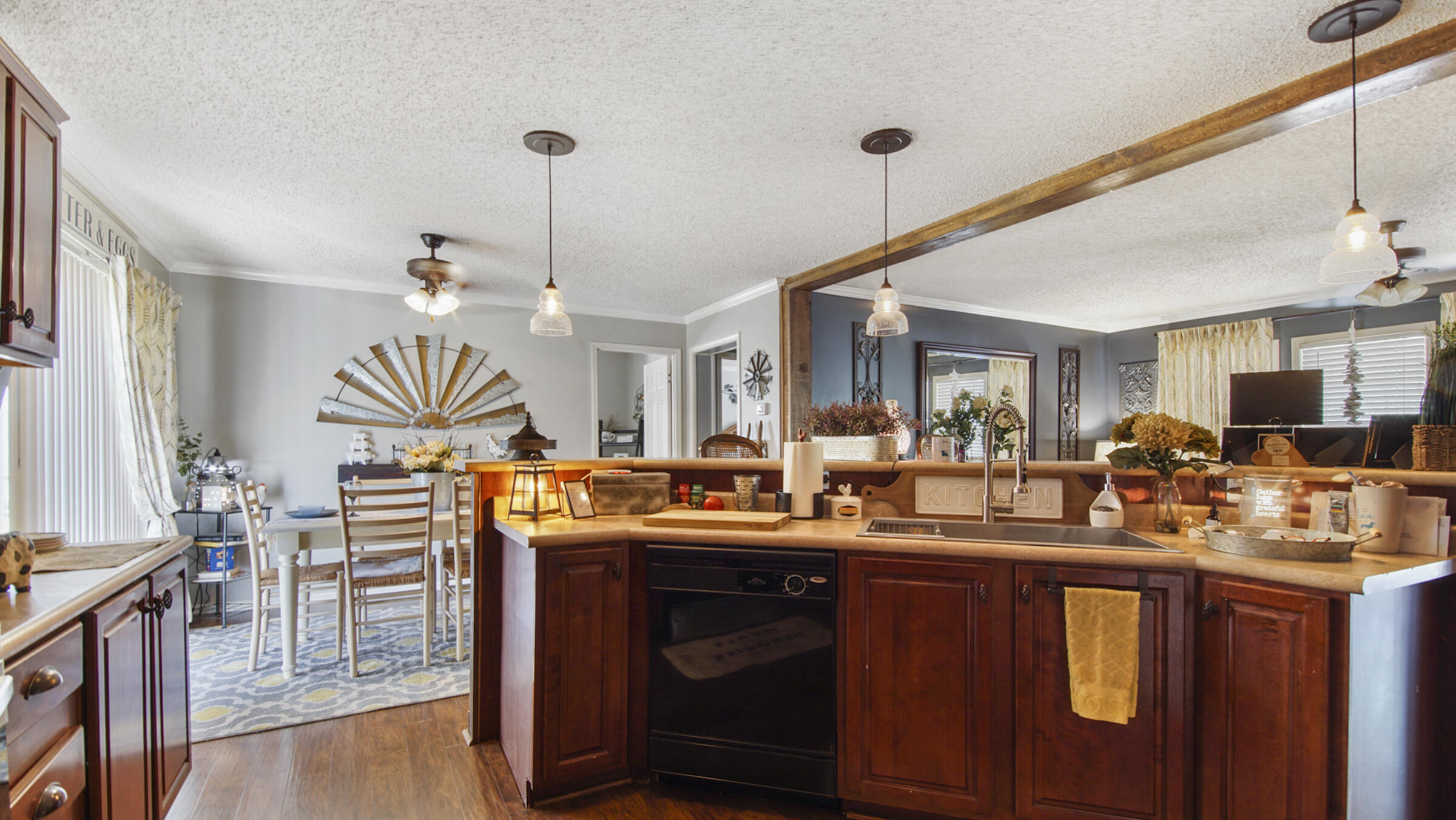 OAKWOOD LAKES ESTATES - Residential