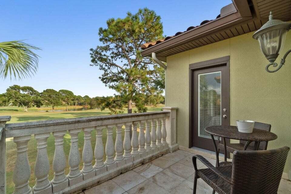 VILLA LAGO - Residential Lease
