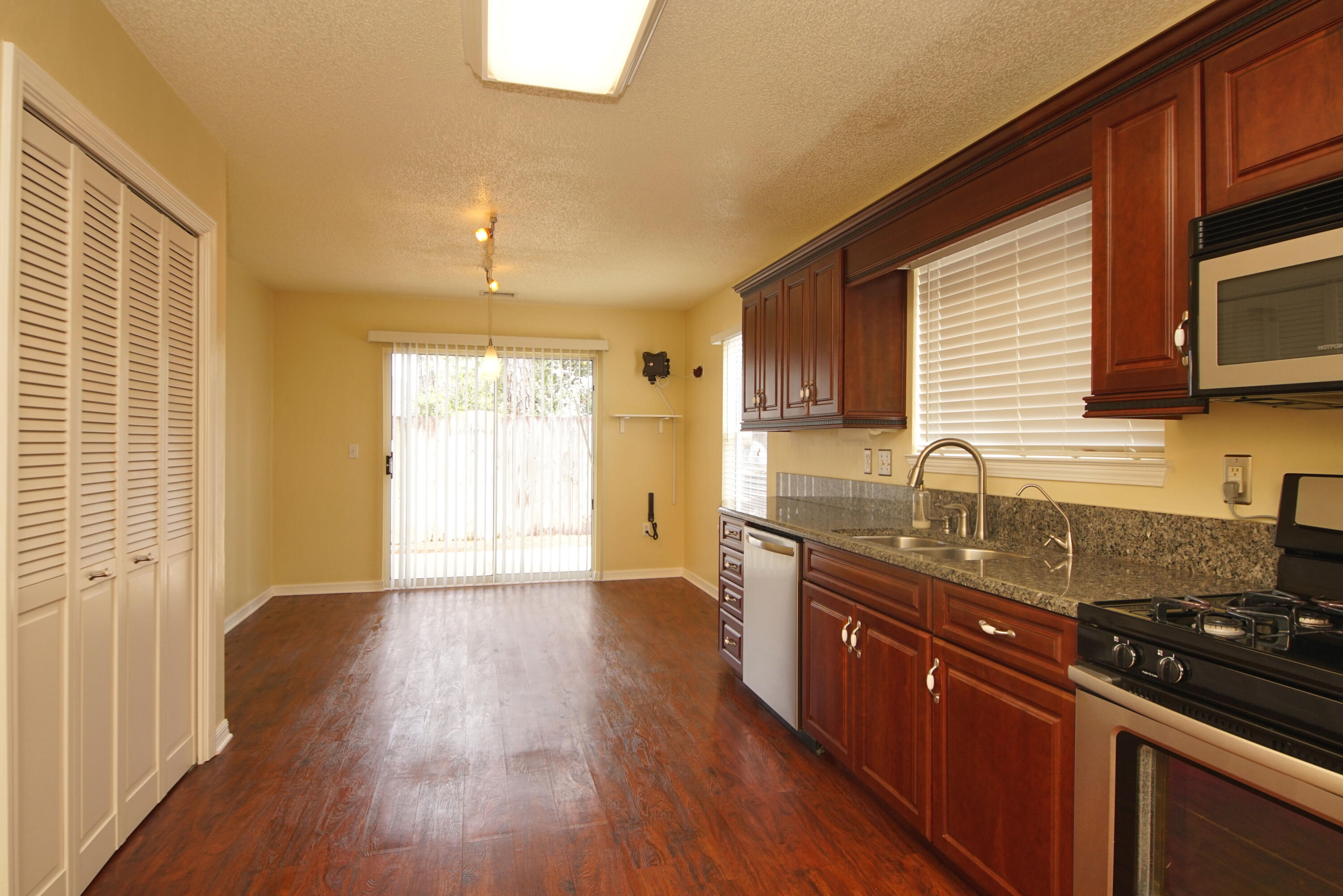 HIDDEN TRAILS PH 6 - Residential