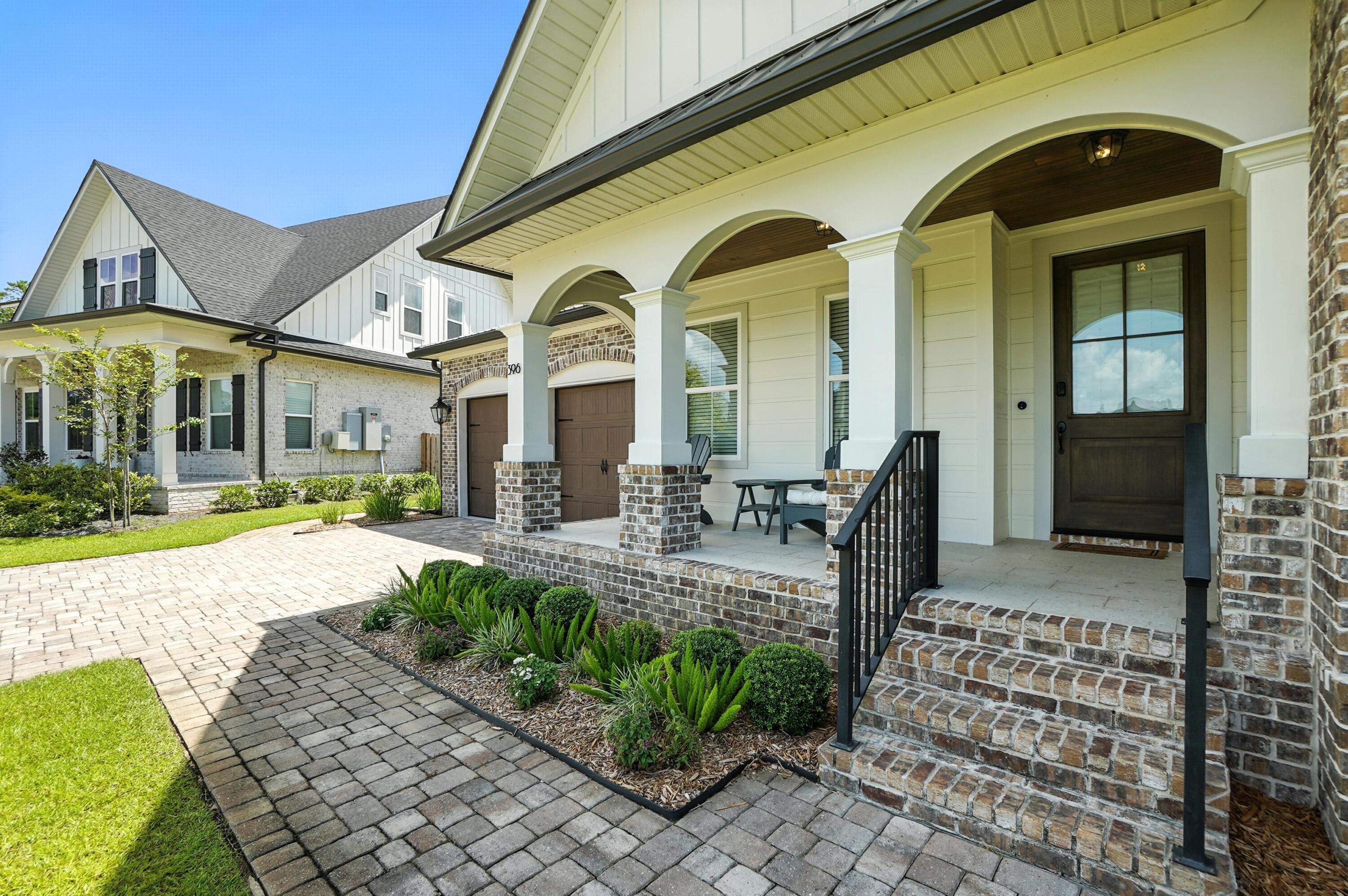 HAMMOCK BAY - Residential