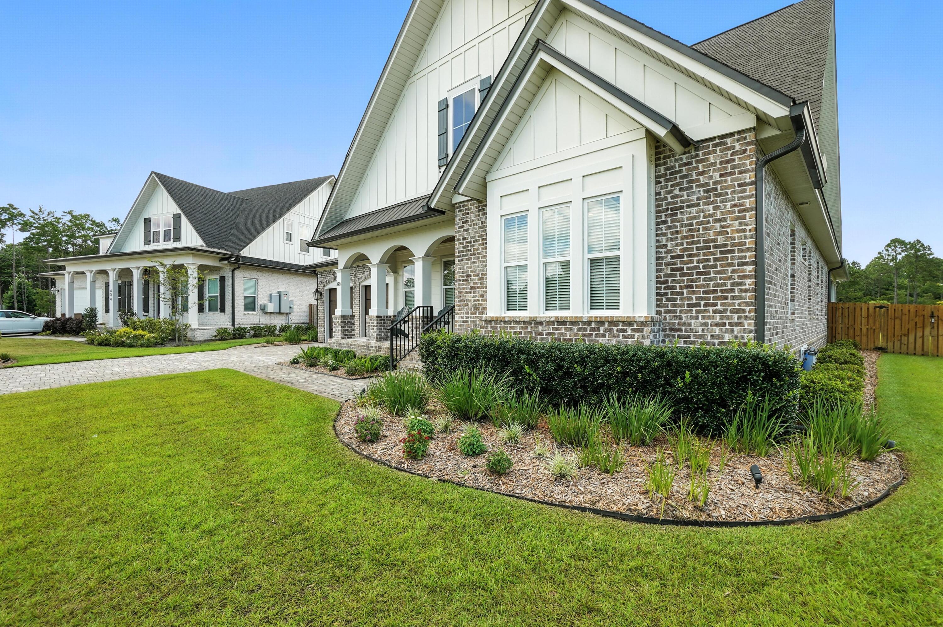 HAMMOCK BAY - Residential