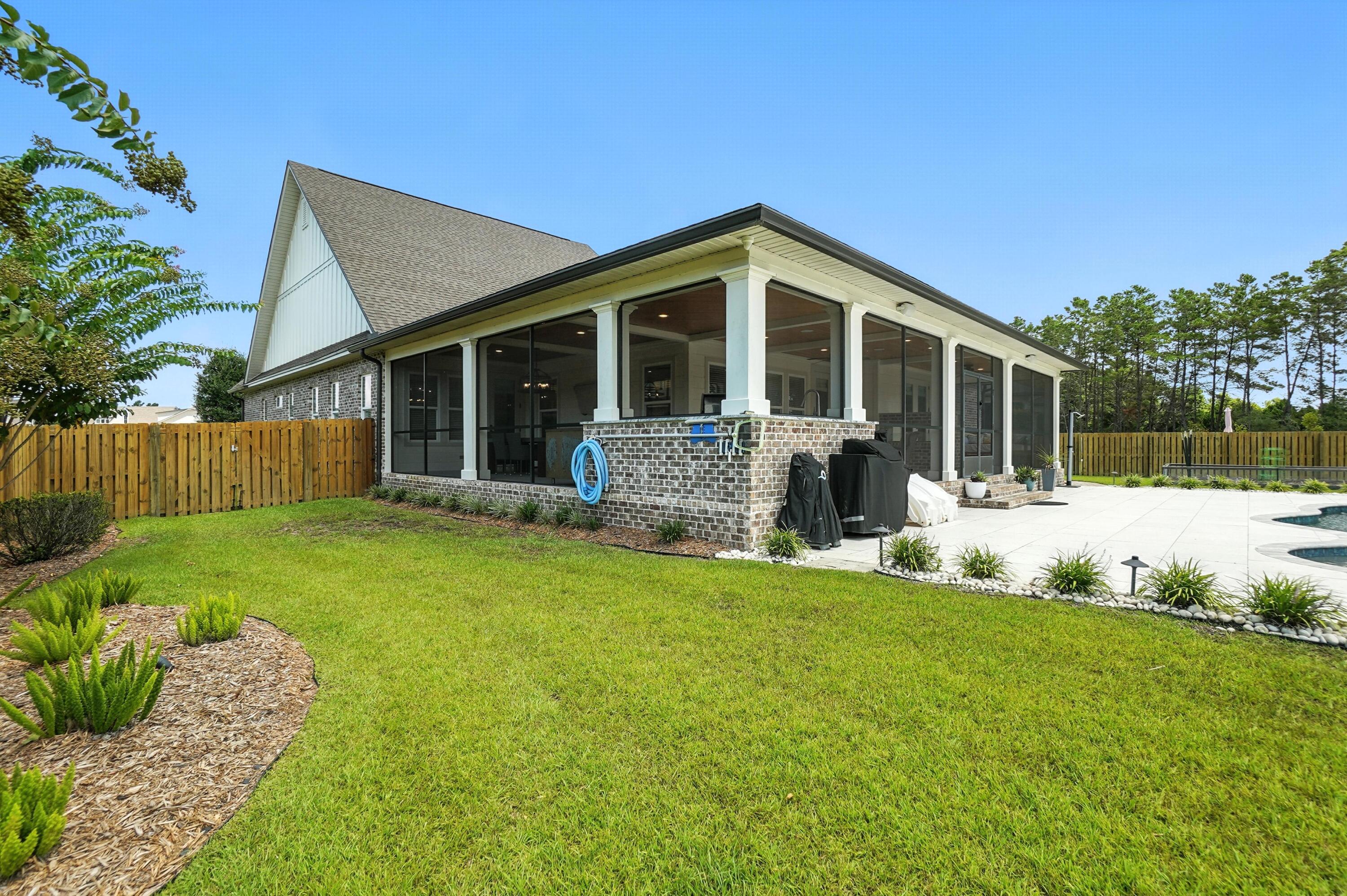 HAMMOCK BAY - Residential