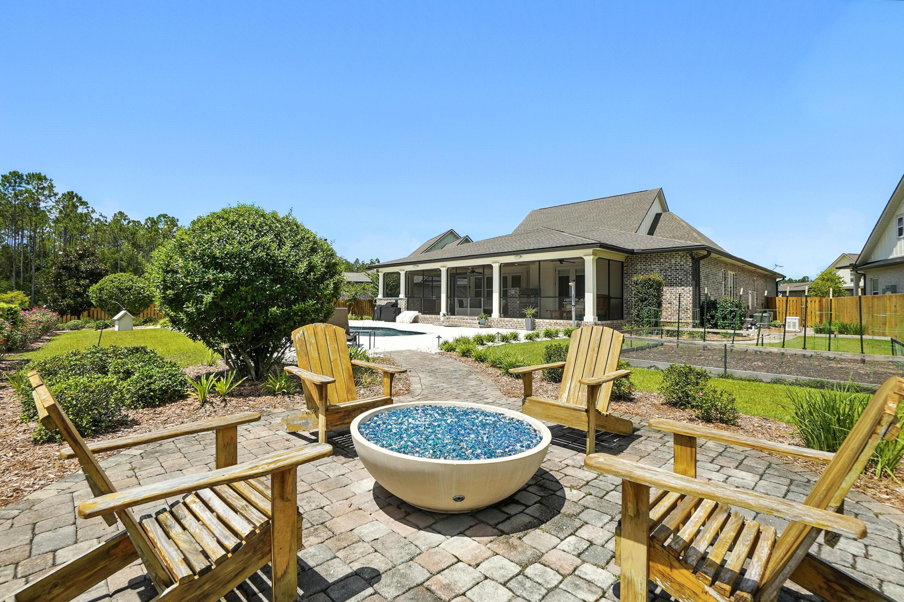HAMMOCK BAY - Residential