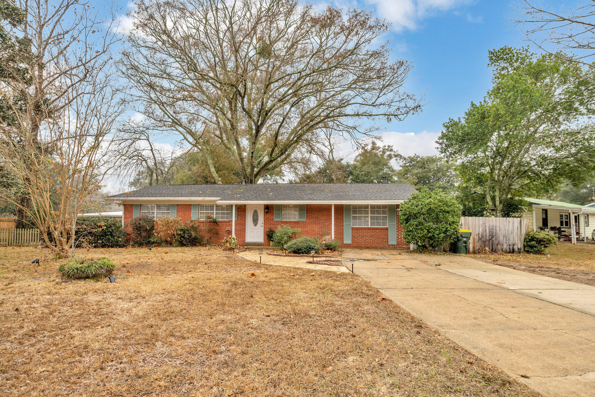 Oakland Heights Lot 19 BLK5 - Residential