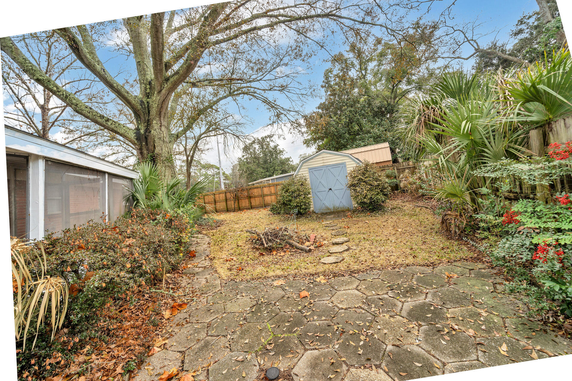 Oakland Heights Lot 19 BLK5 - Residential