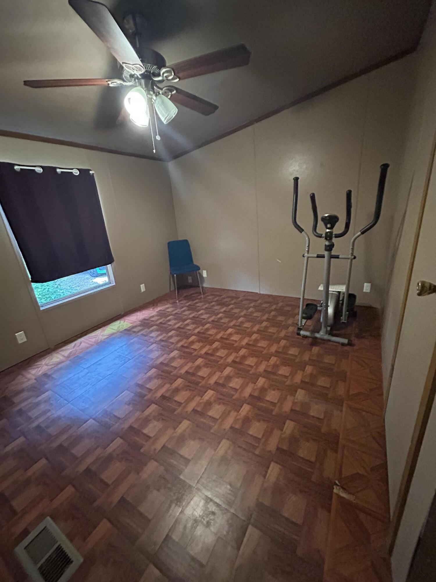 METES & BOUNDS - Residential Lease