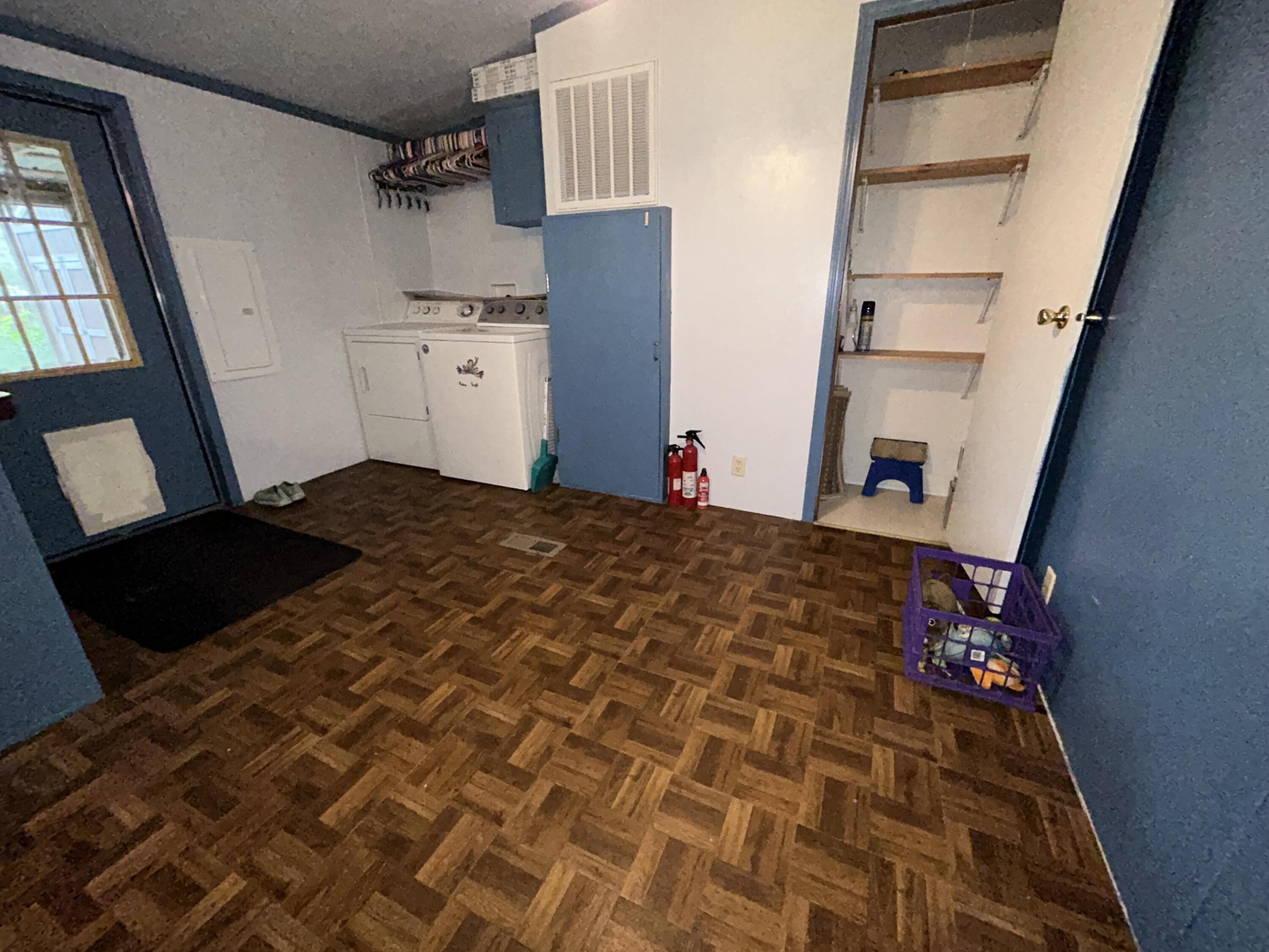 METES & BOUNDS - Residential Lease