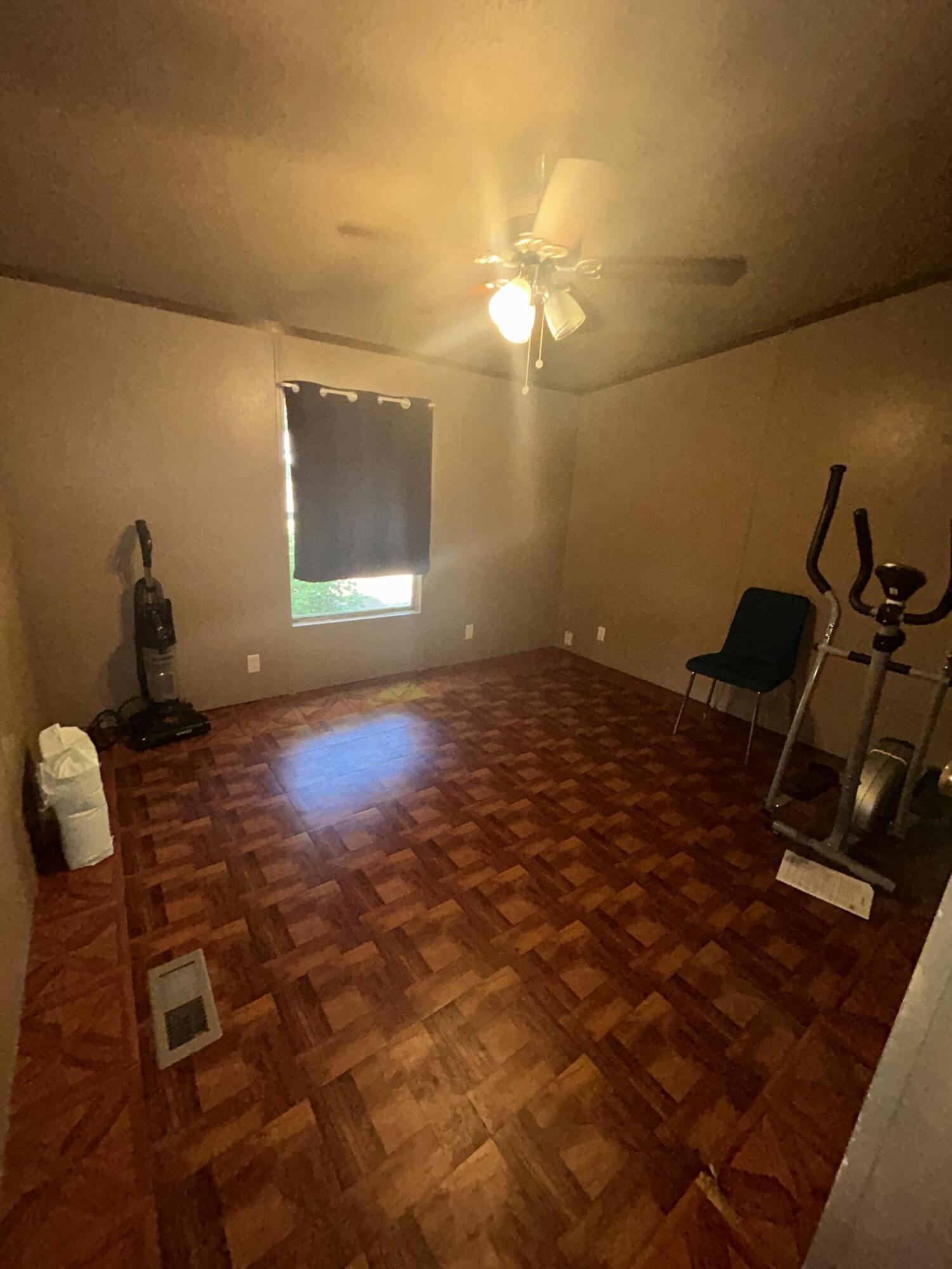 METES & BOUNDS - Residential Lease
