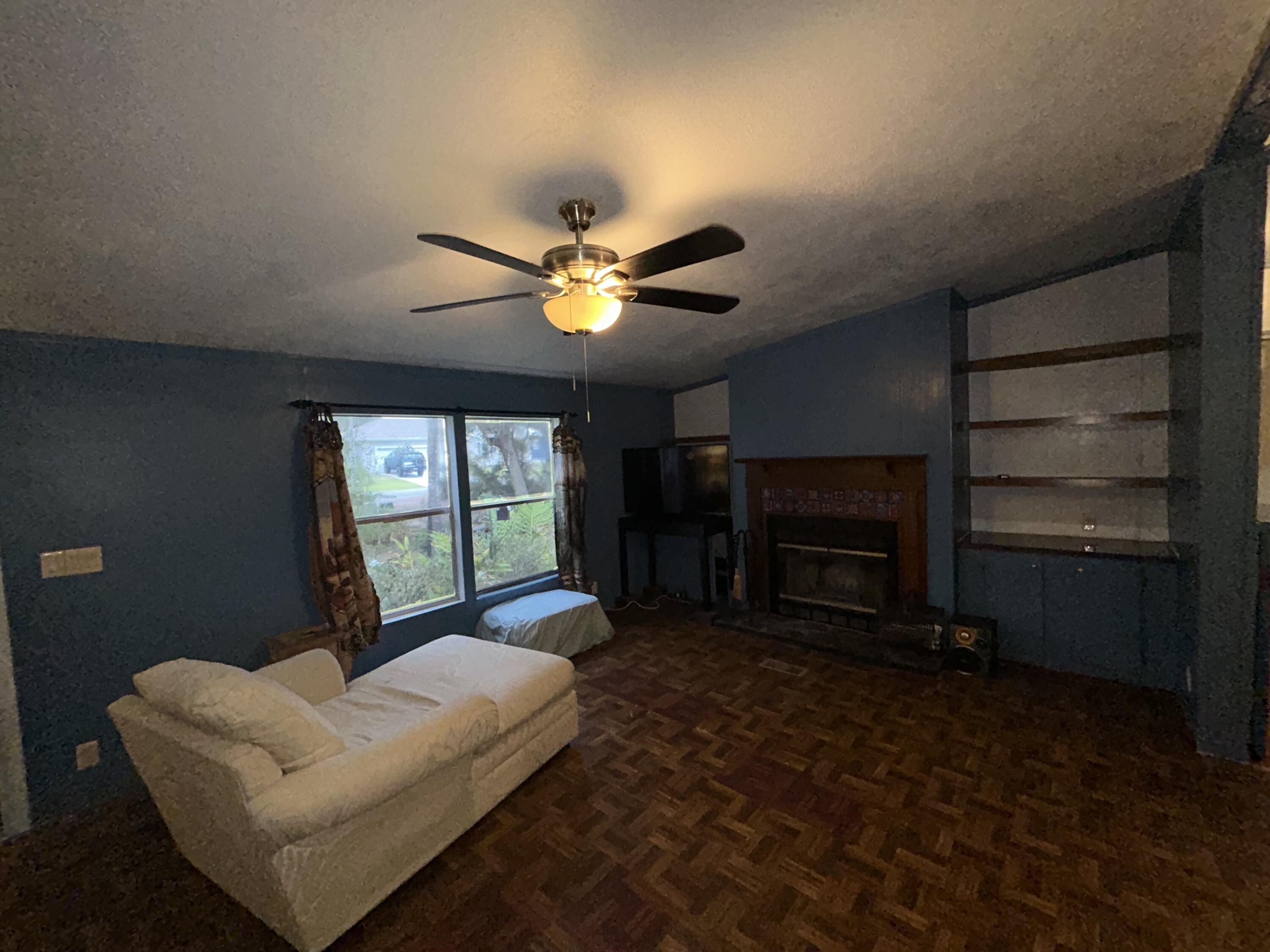 METES & BOUNDS - Residential Lease