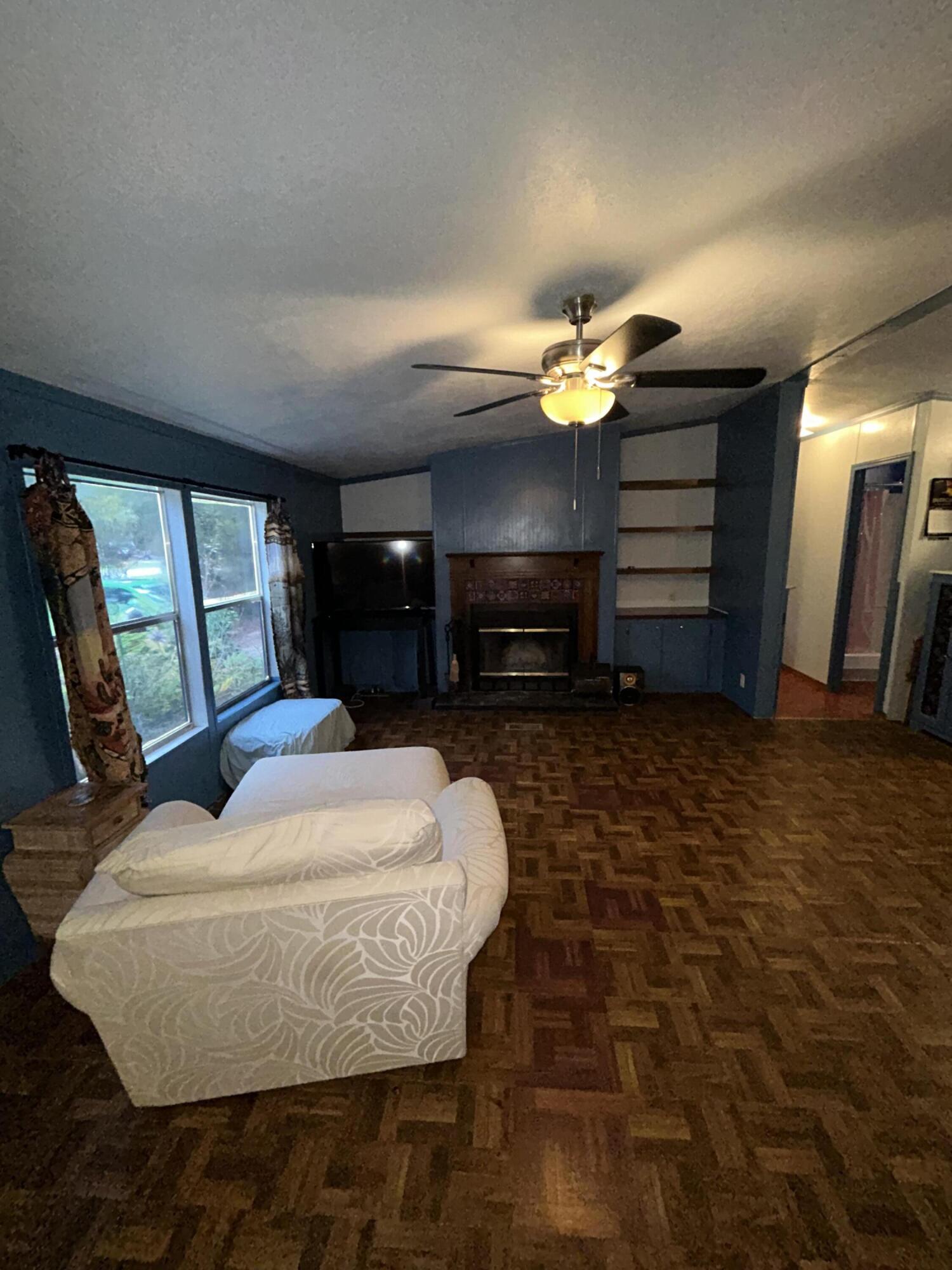 METES & BOUNDS - Residential Lease