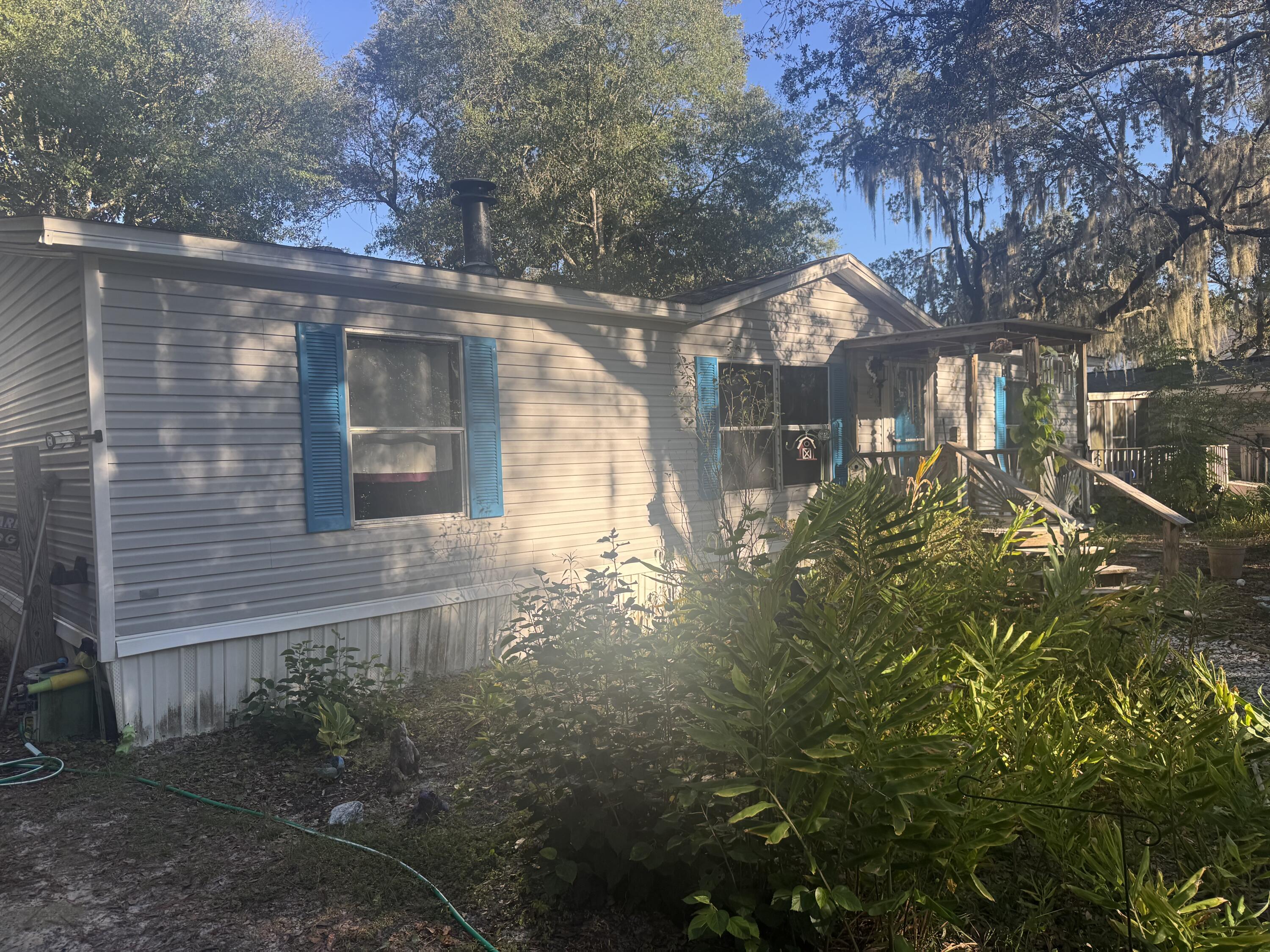 Welcome to your new home in beautiful Santa Rosa Beach! This charming property features three spacious bedrooms and two full bathrooms, offering plenty of room for comfortable living. Enjoy the fully fenced yard, perfect for pets or outdoor fun and relax on the screened-in back porch, ideal for morning coffee or evening gatherings. Don't miss the chance to make this lovely home yours today!