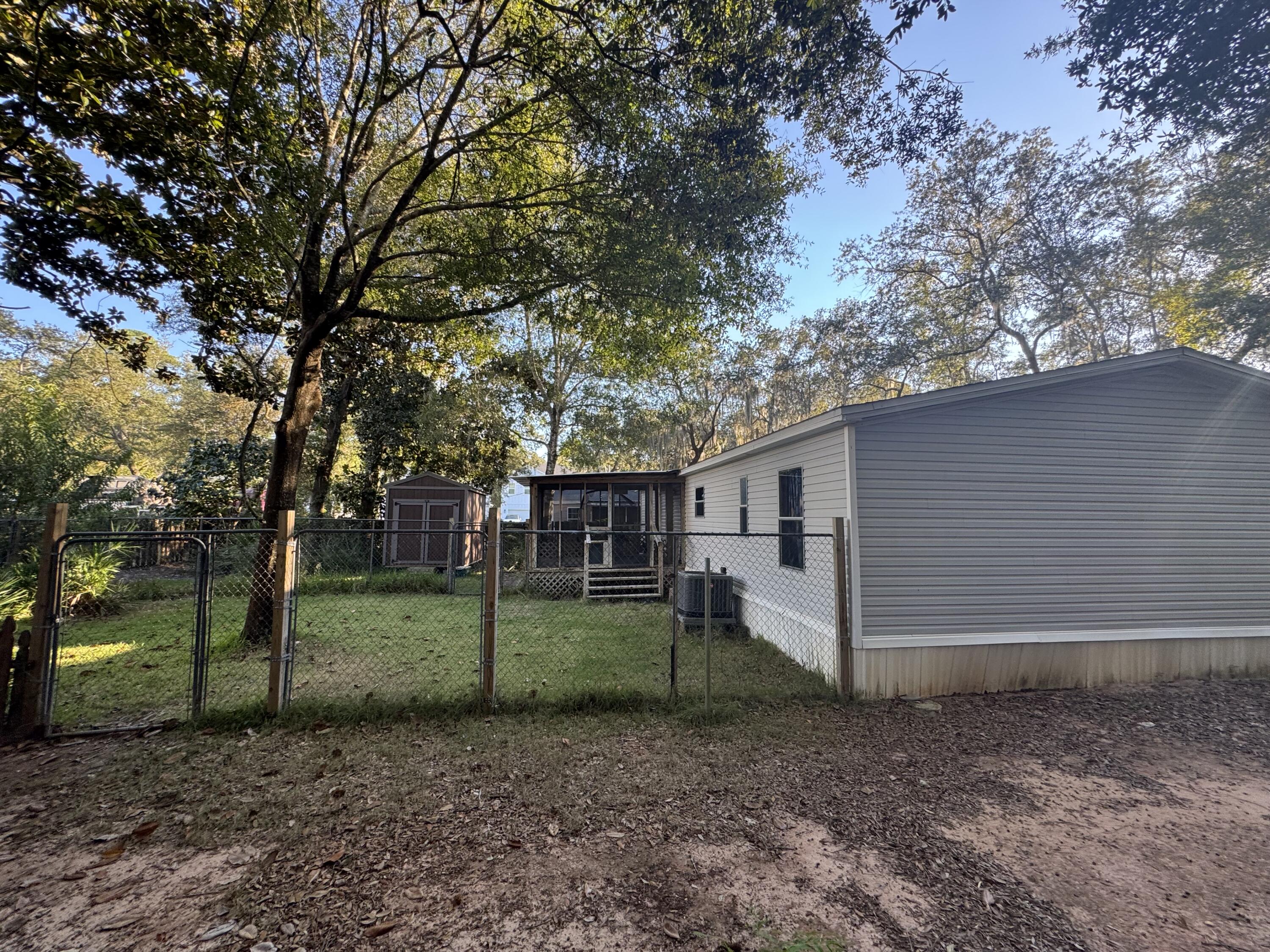 METES & BOUNDS - Residential Lease