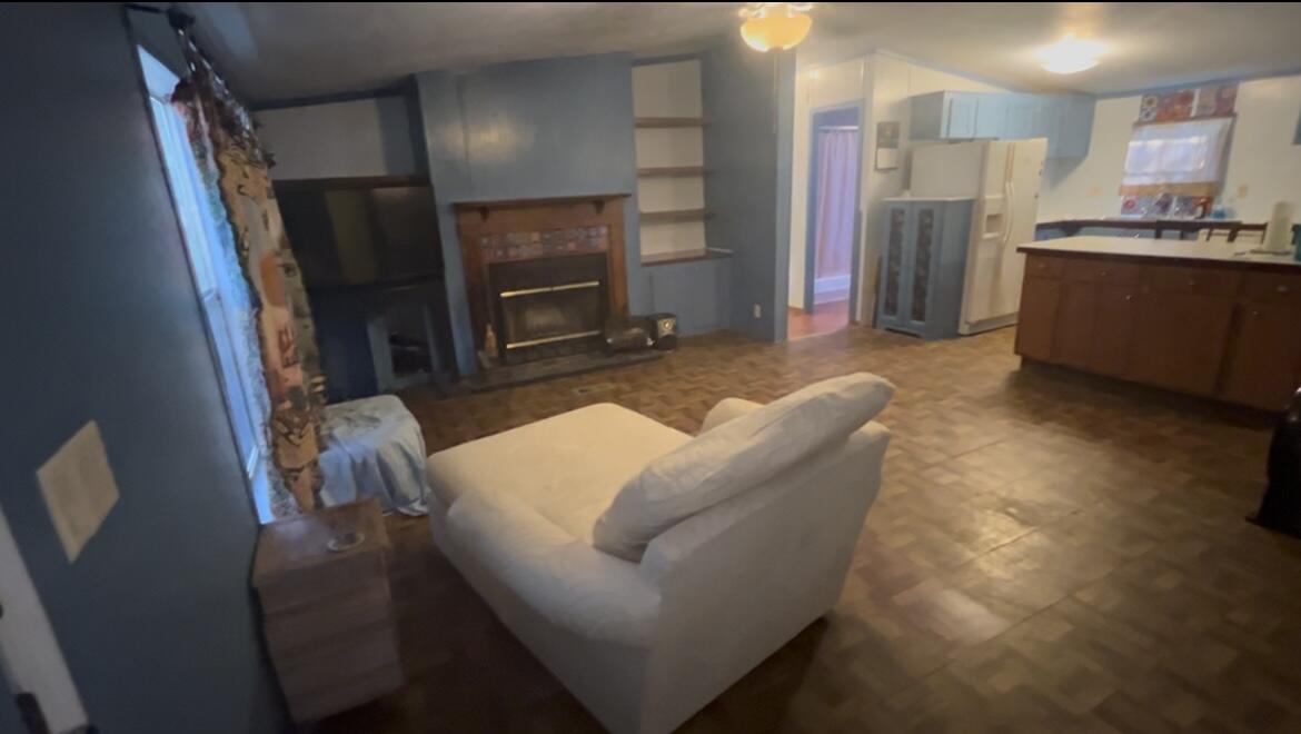 METES & BOUNDS - Residential Lease