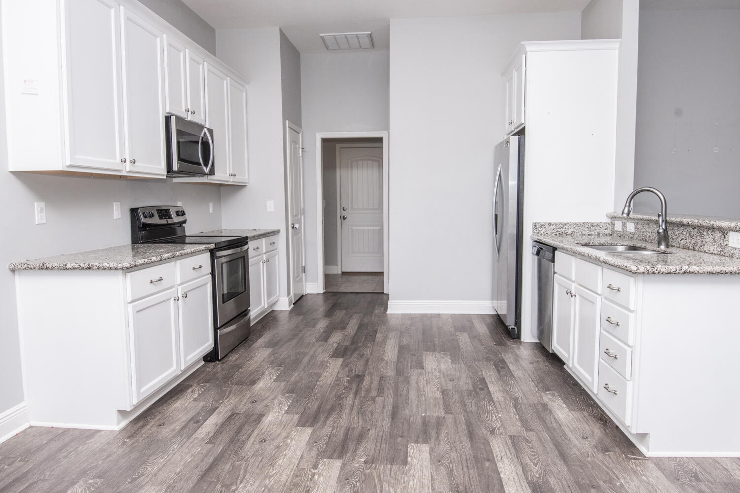 HERITAGE HILL PH 2 - Residential Lease