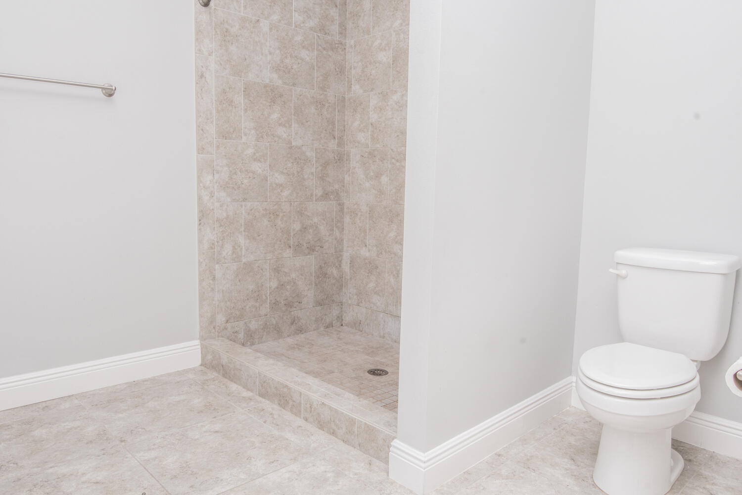 HERITAGE HILL PH 2 - Residential Lease