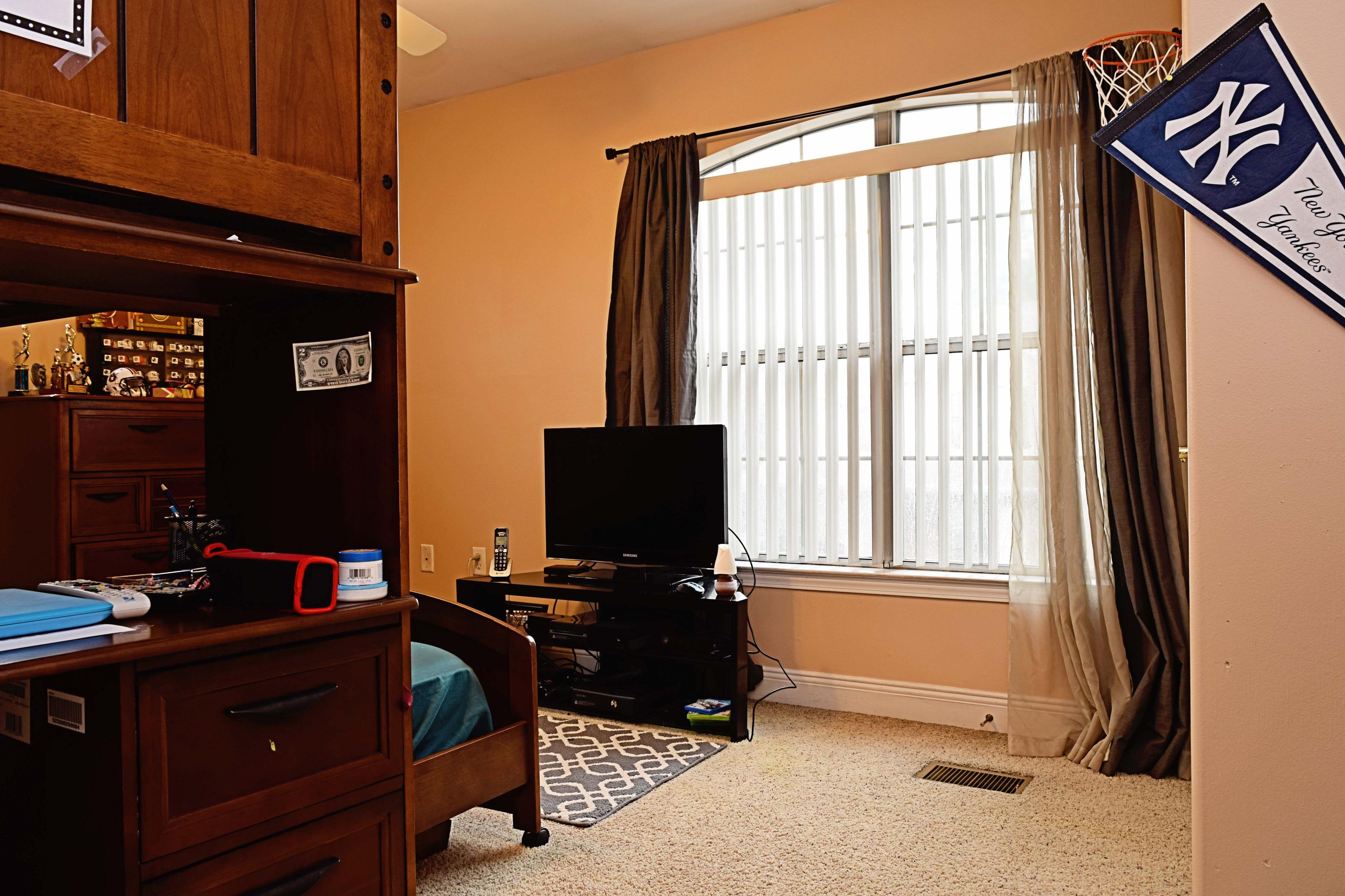 Grand Oak Place - Residential Lease