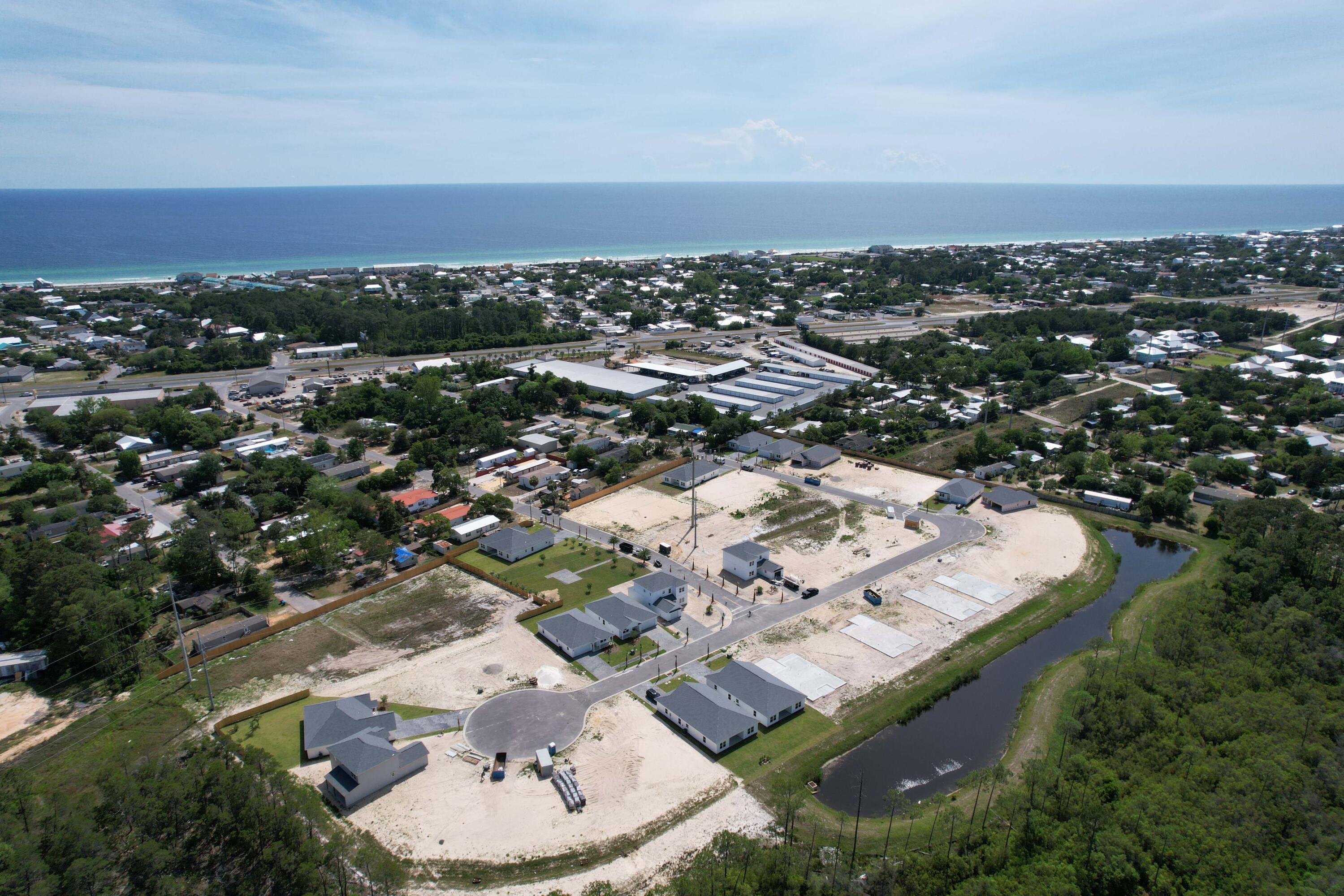 LAGUNA HAVEN - Residential