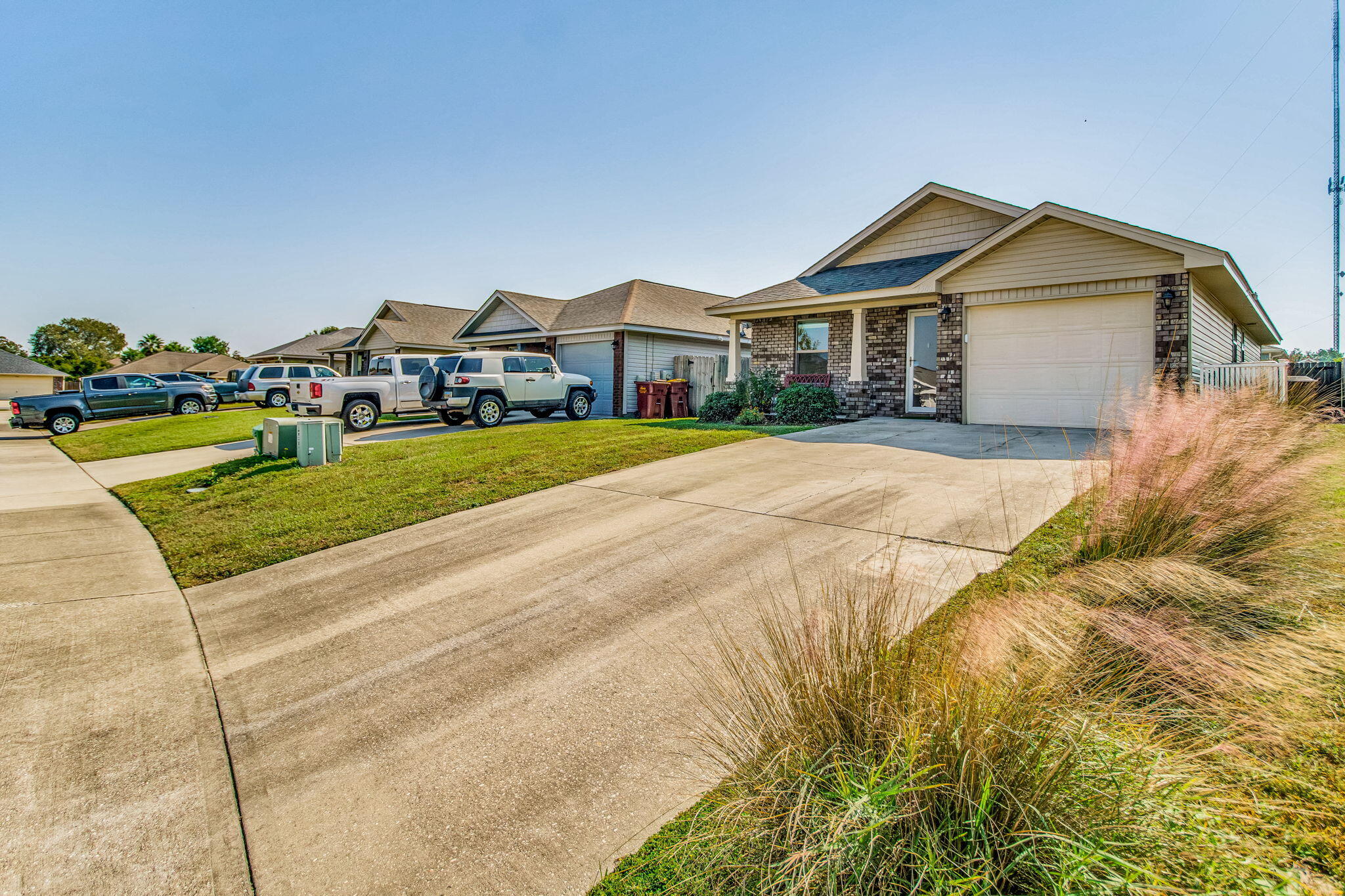 SHADOW LAKES - Residential