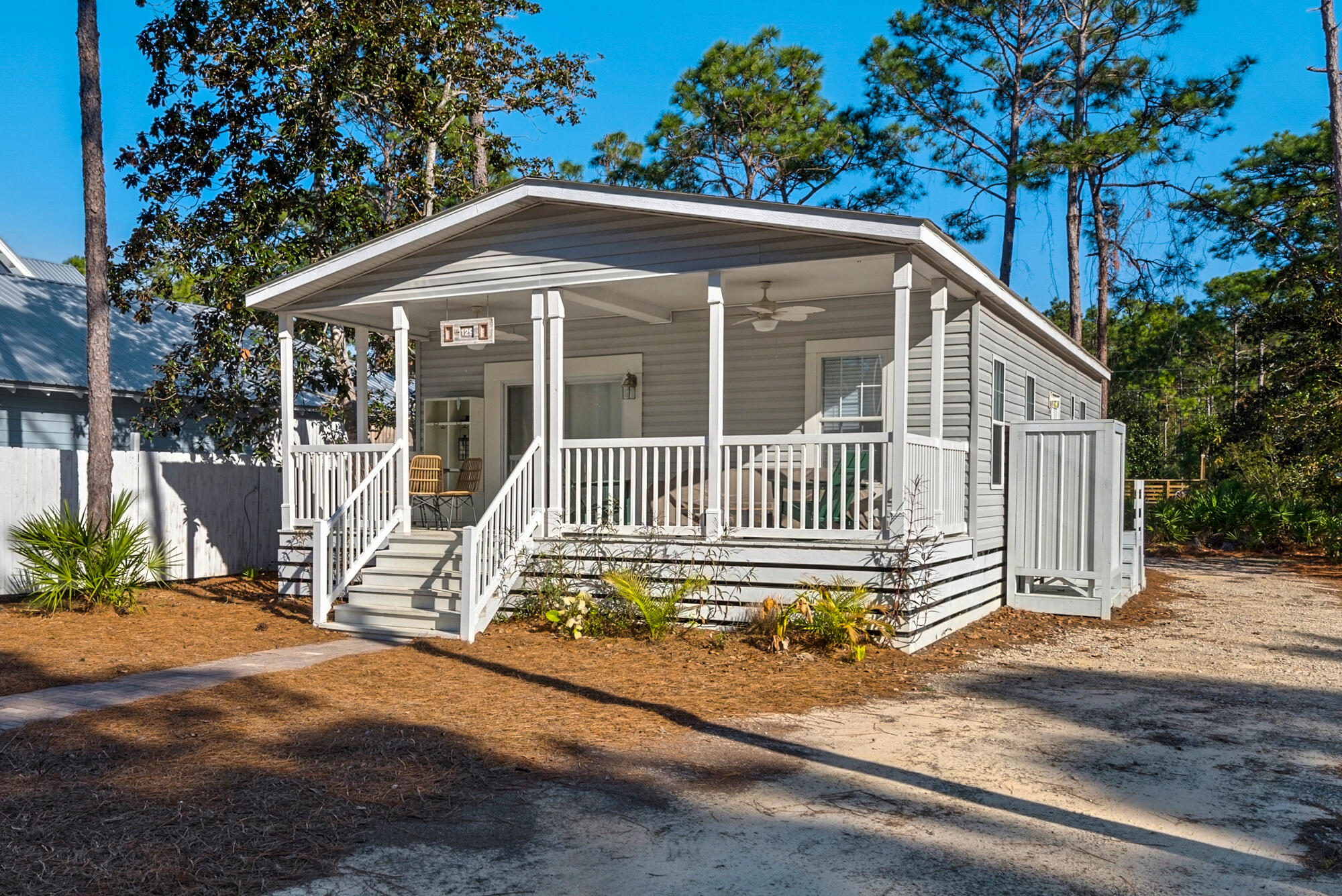 GULF SHORE MANOR - Residential