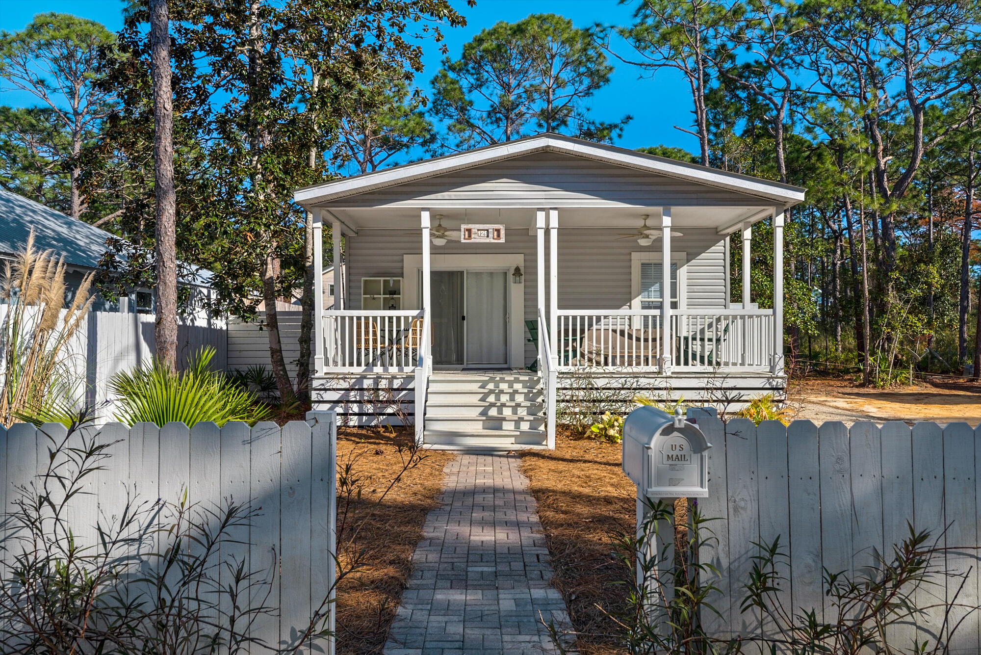 GULF SHORE MANOR - Residential