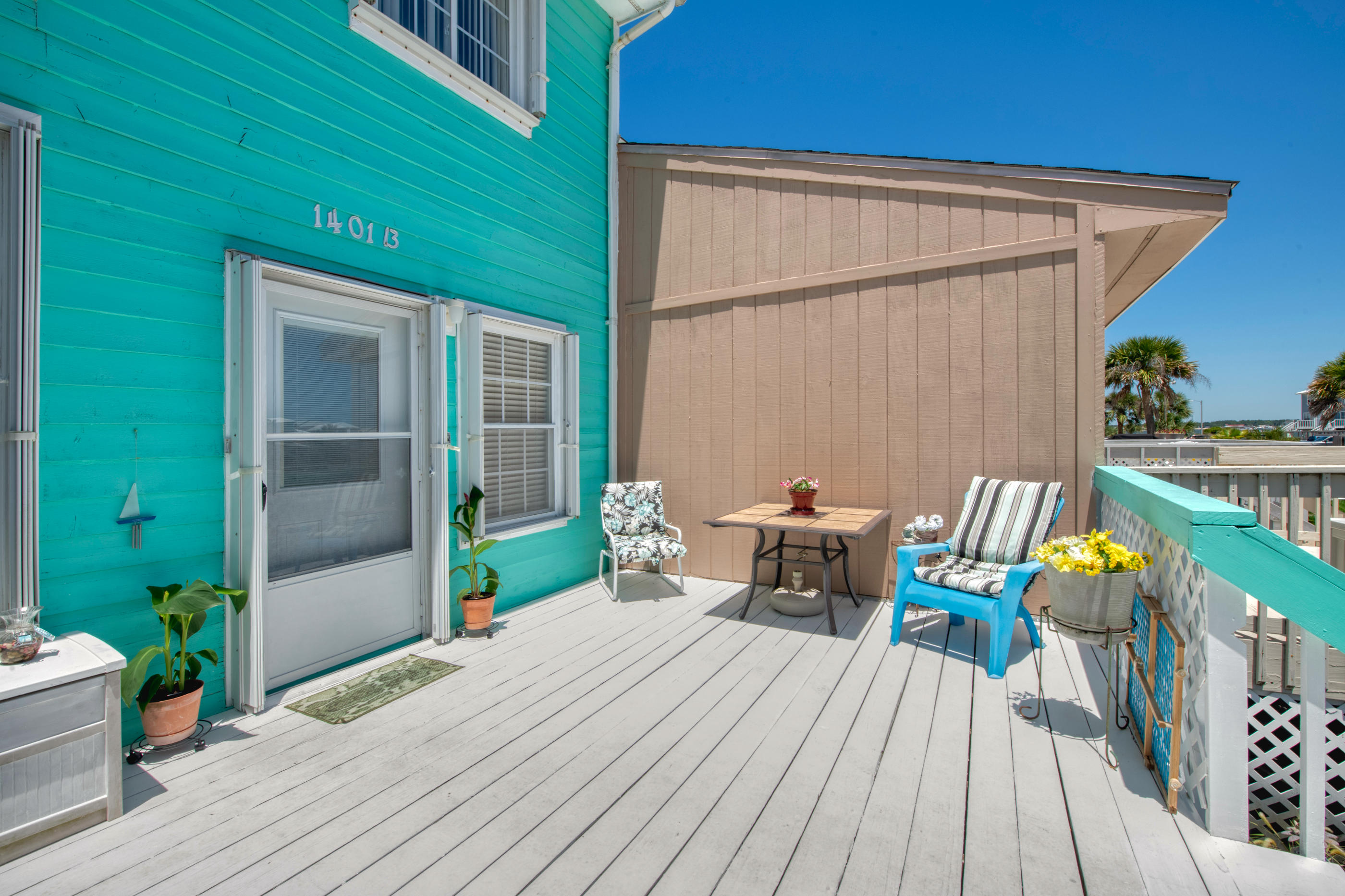 WHISPERING SANDS TOWNHOUSES - Residential