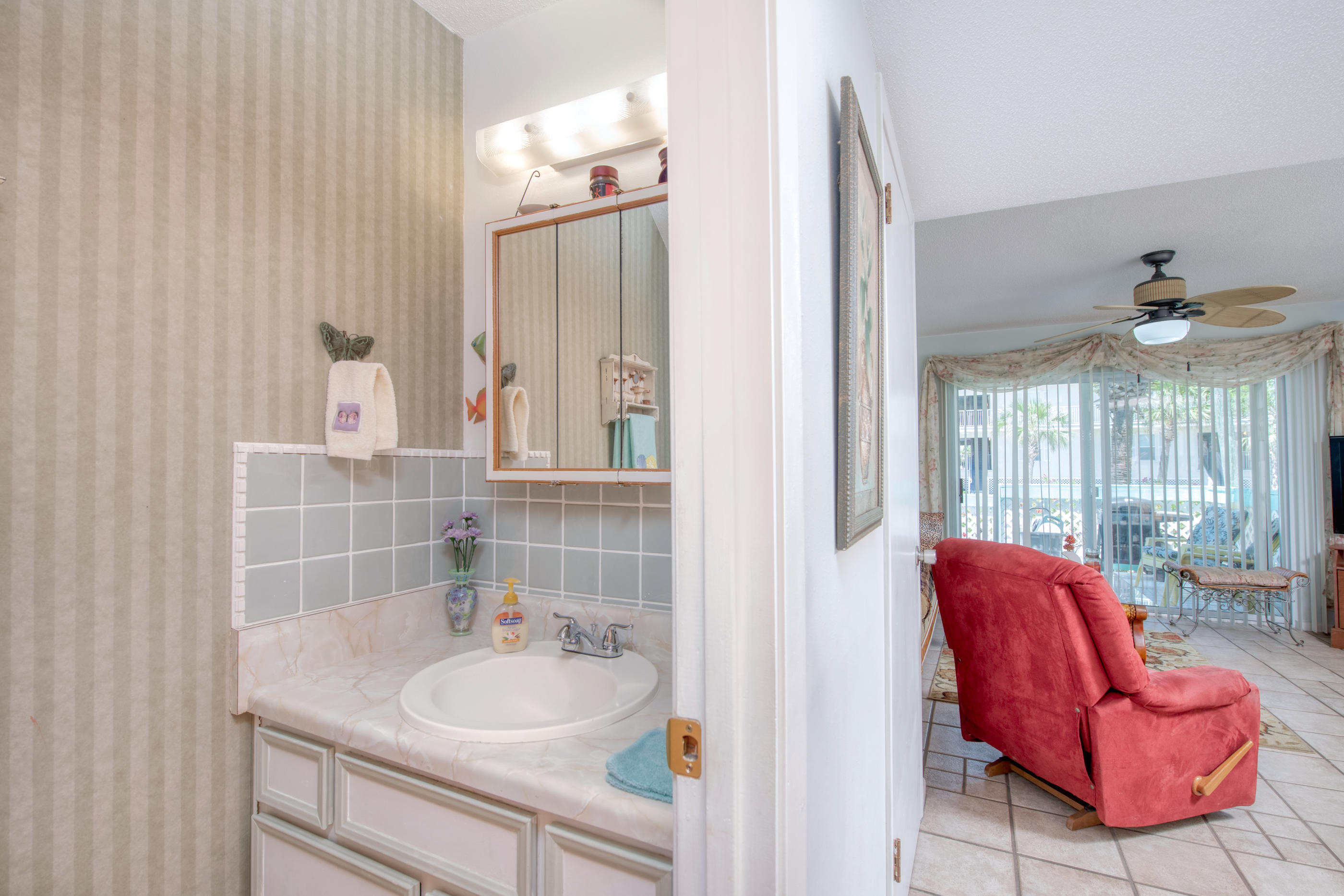 WHISPERING SANDS TOWNHOUSES - Residential