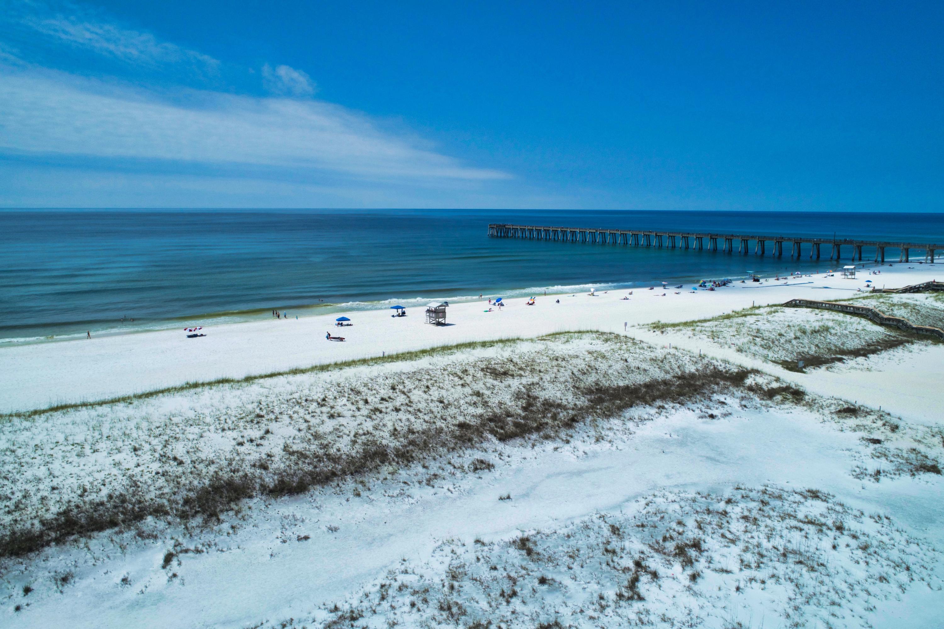 WHISPERING SANDS TOWNHOUSES - Residential