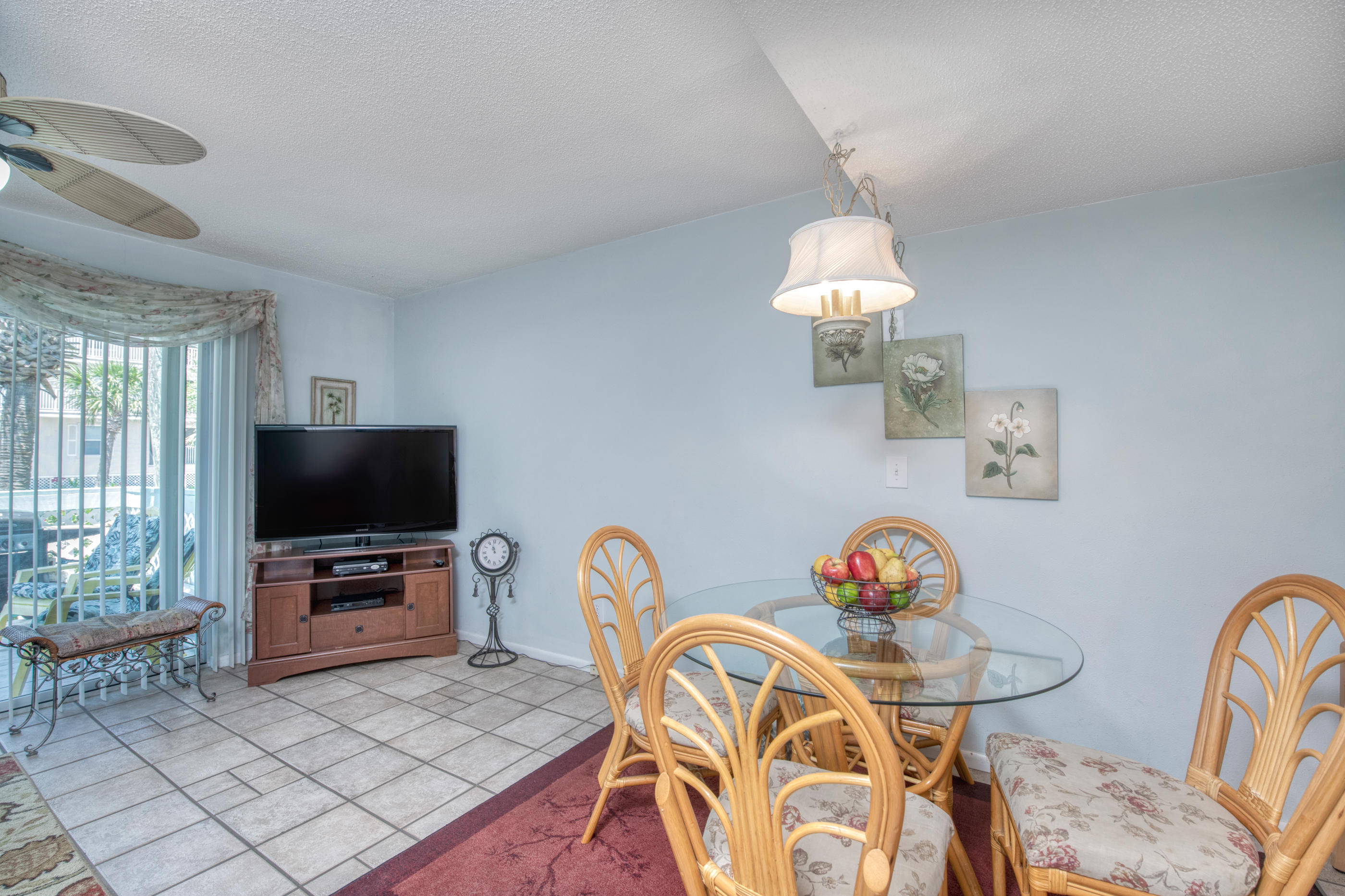 WHISPERING SANDS TOWNHOUSES - Residential