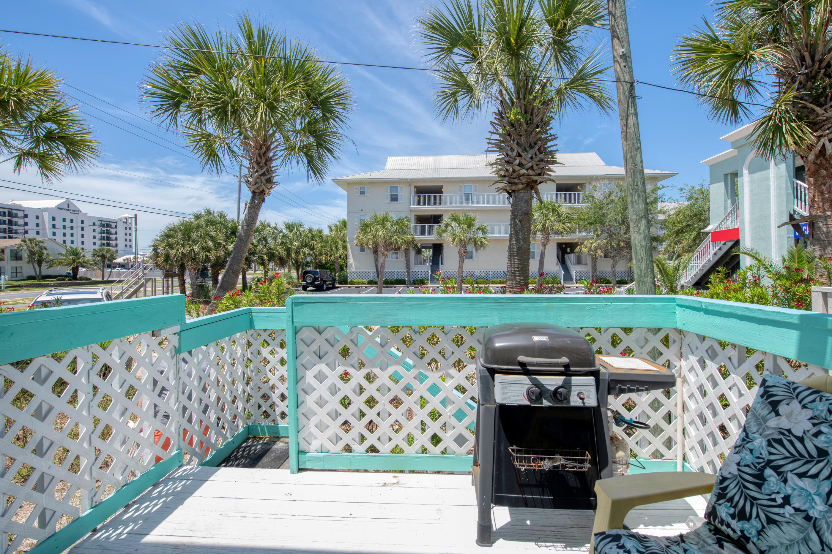 WHISPERING SANDS TOWNHOUSES - Residential