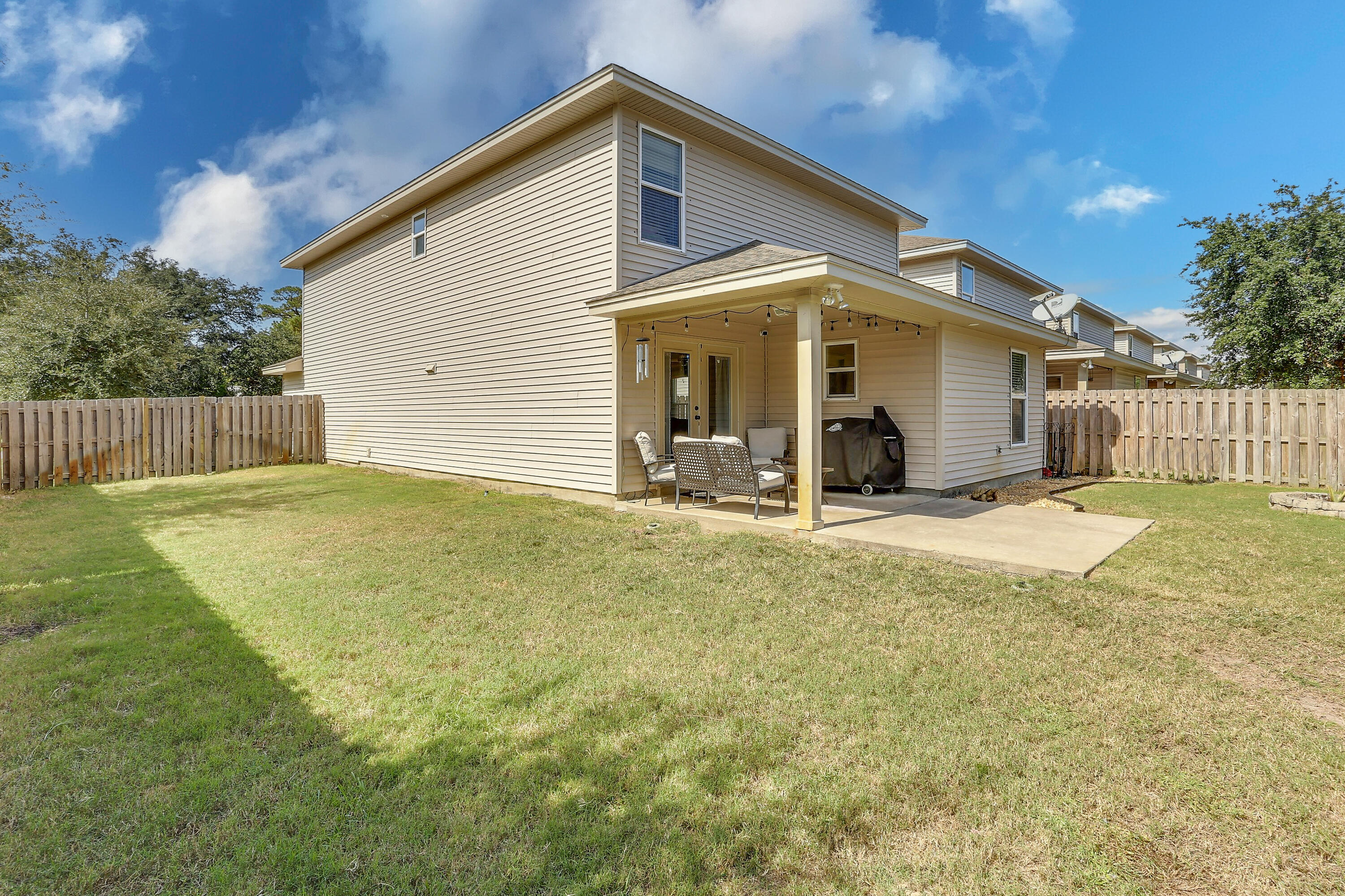 SUMMERWOOD - Residential