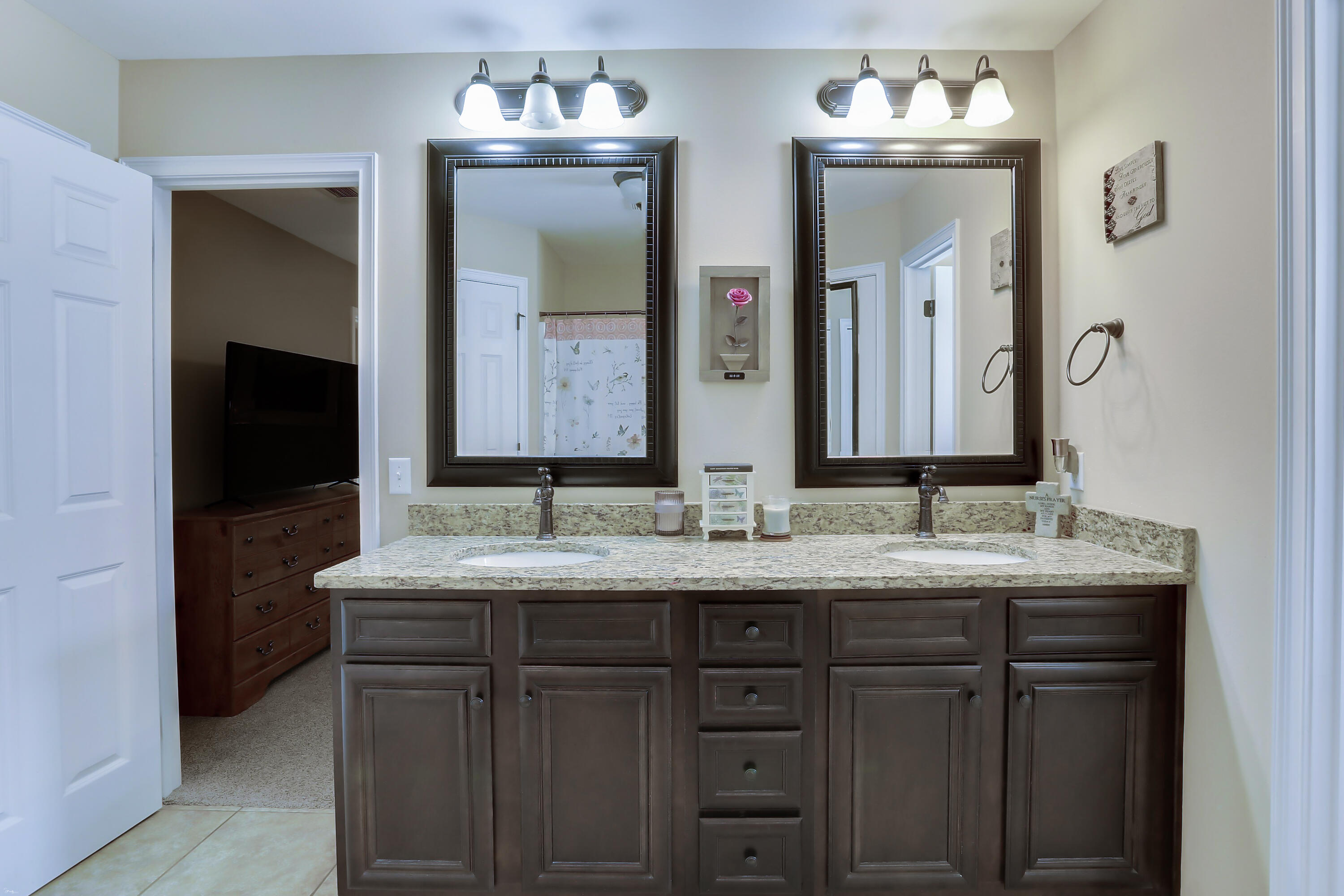 SUMMERWOOD - Residential