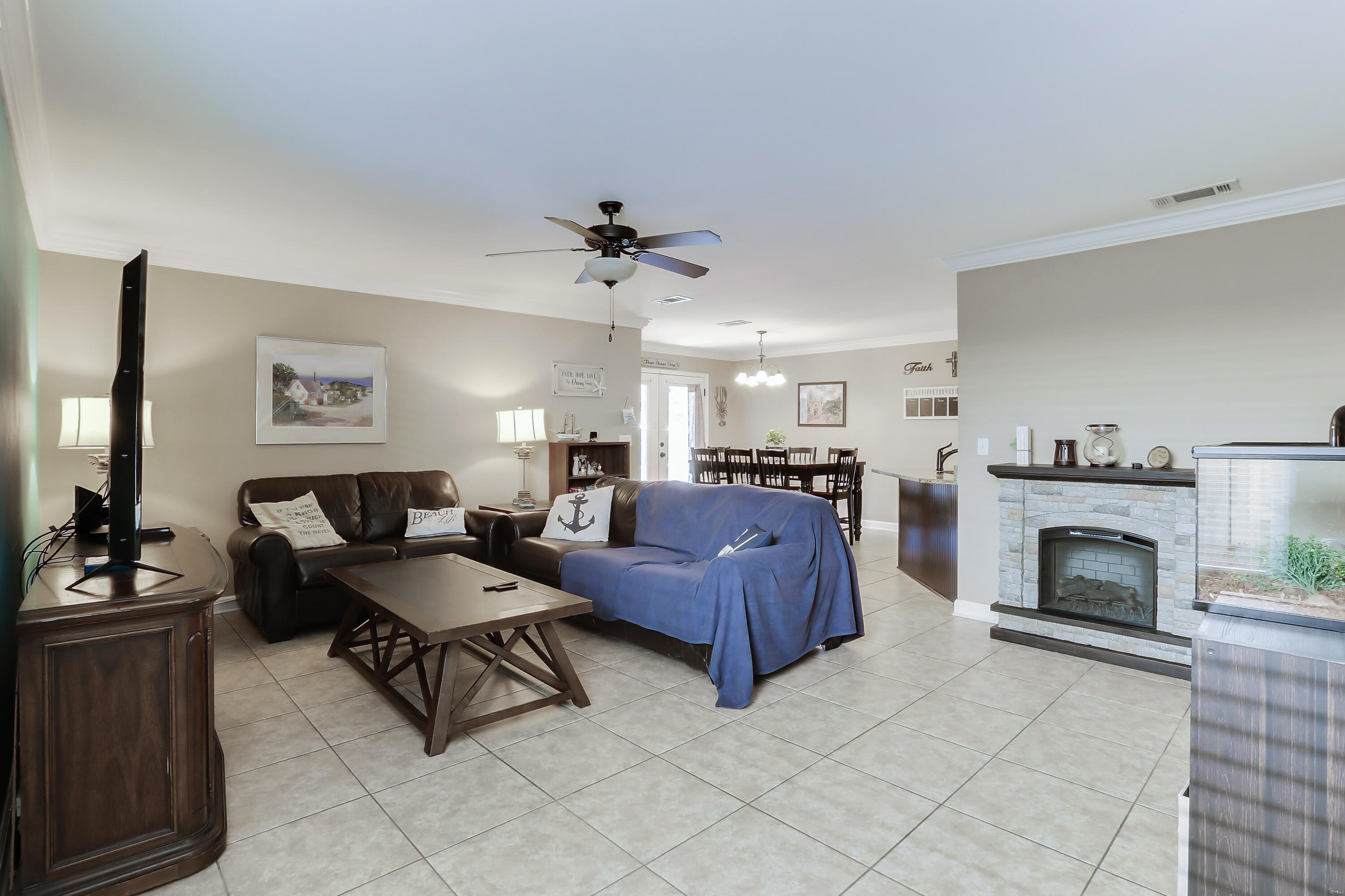 SUMMERWOOD - Residential