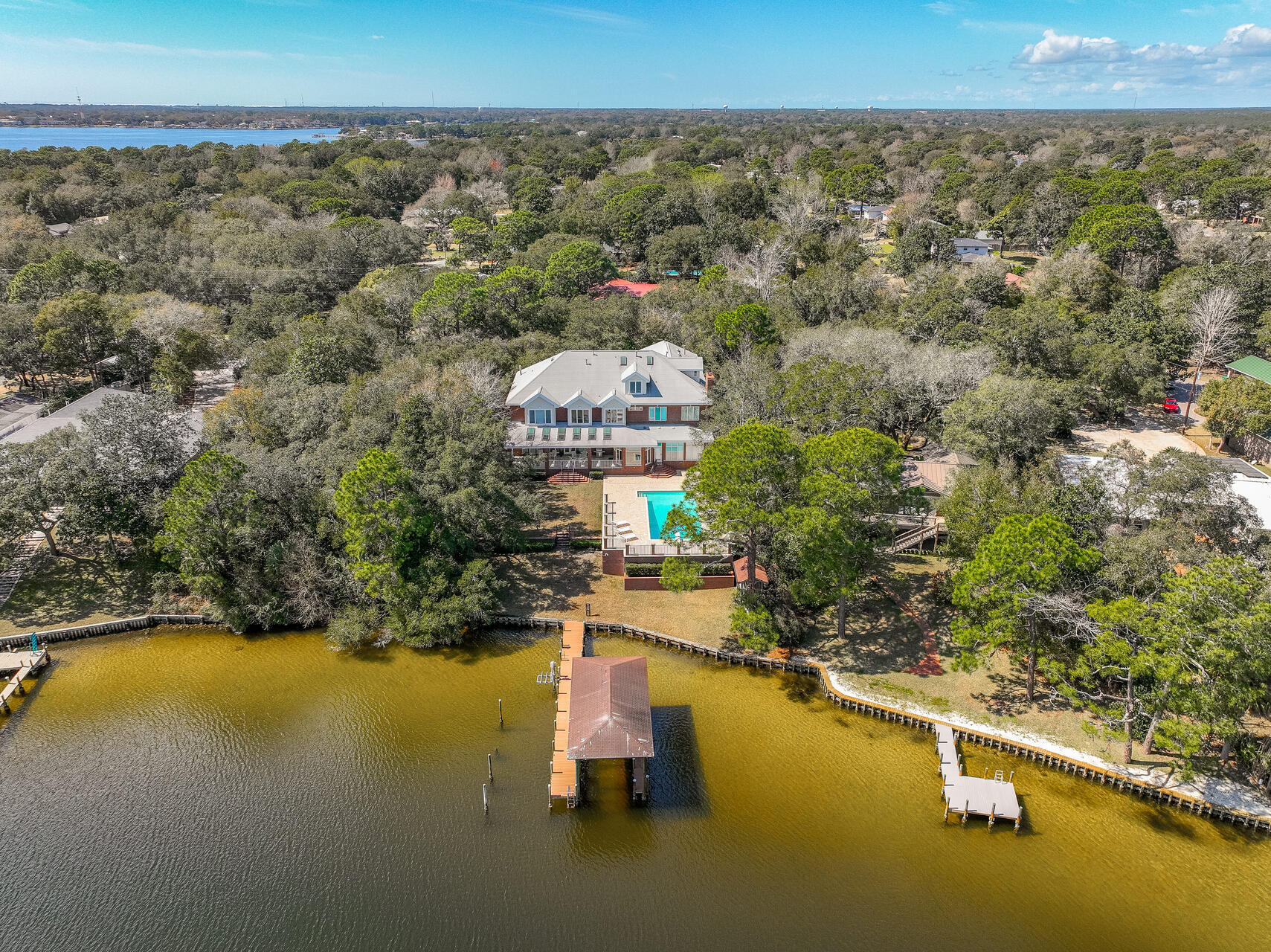 Poquito Bayou - Residential