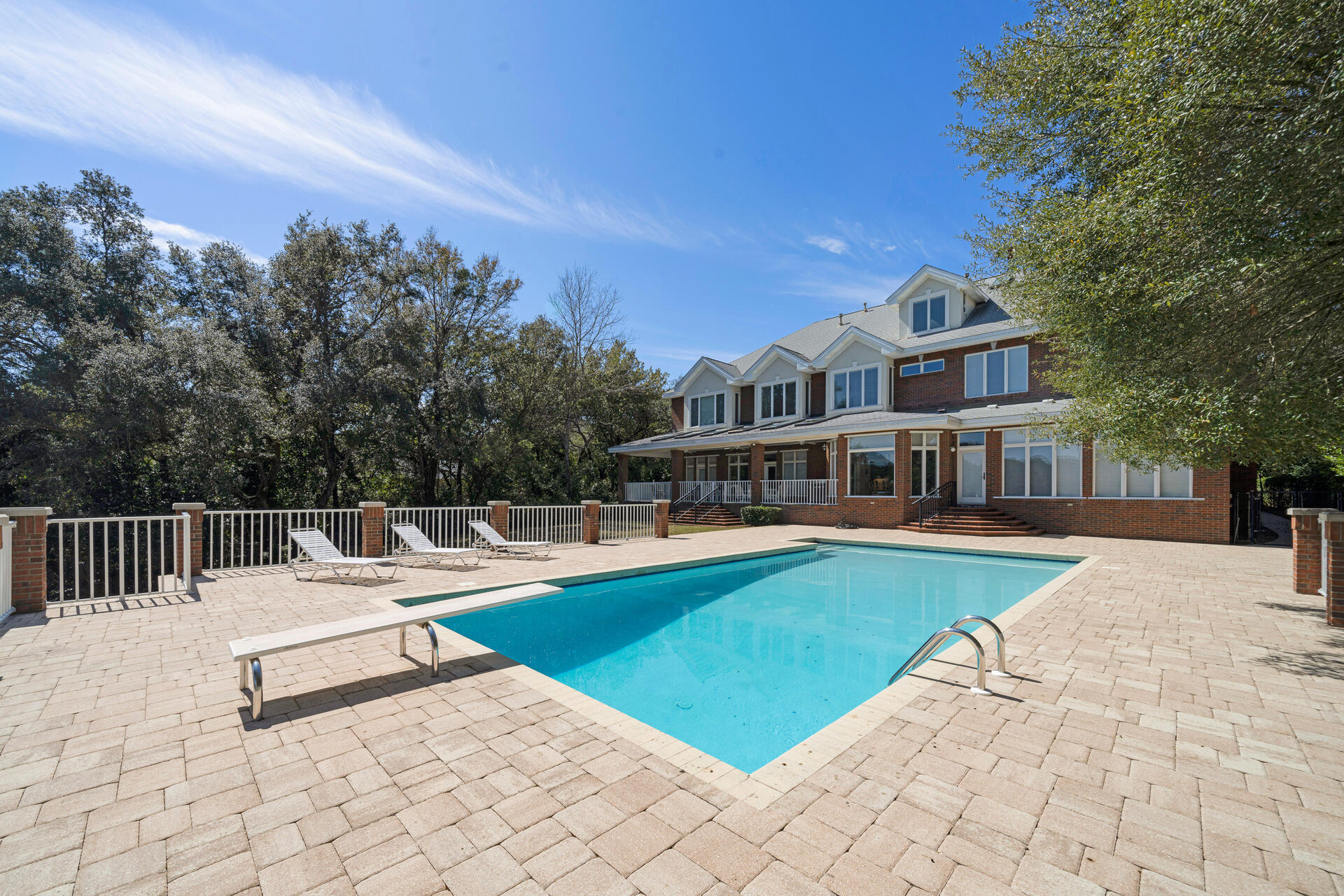 Poquito Bayou - Residential