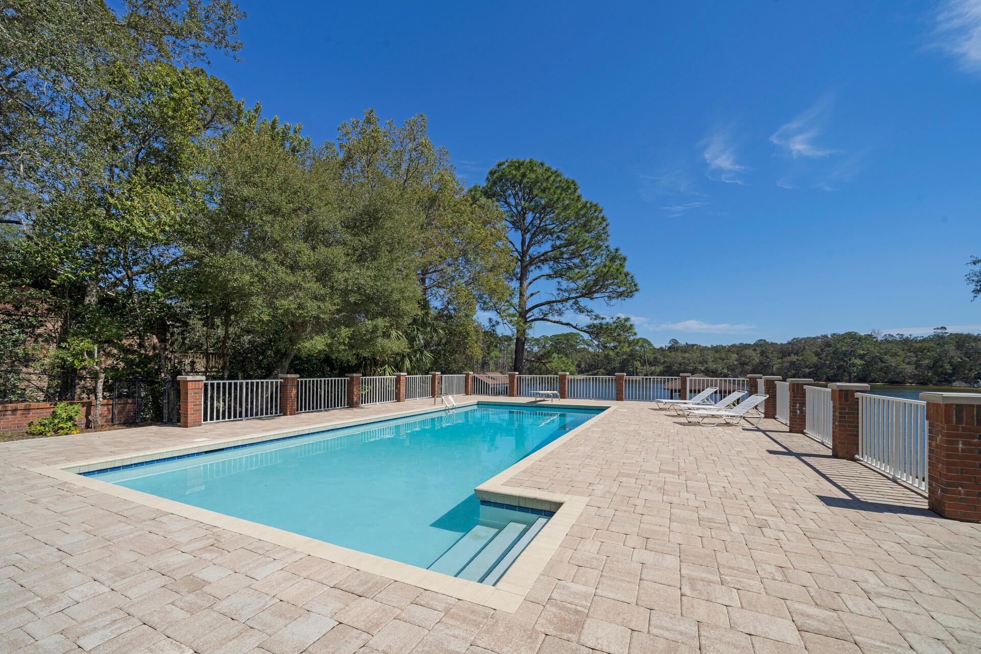 Poquito Bayou - Residential