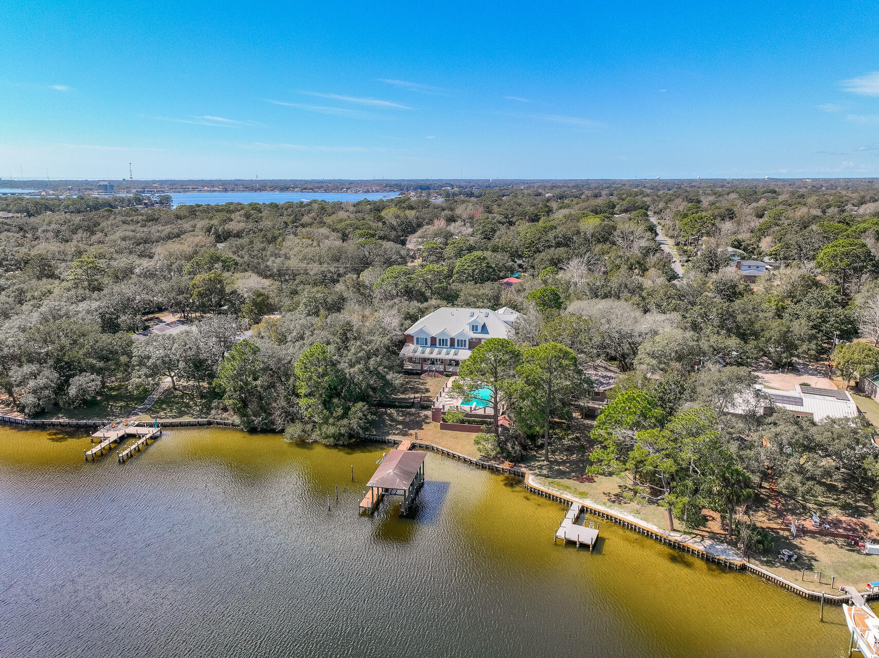 Poquito Bayou - Residential