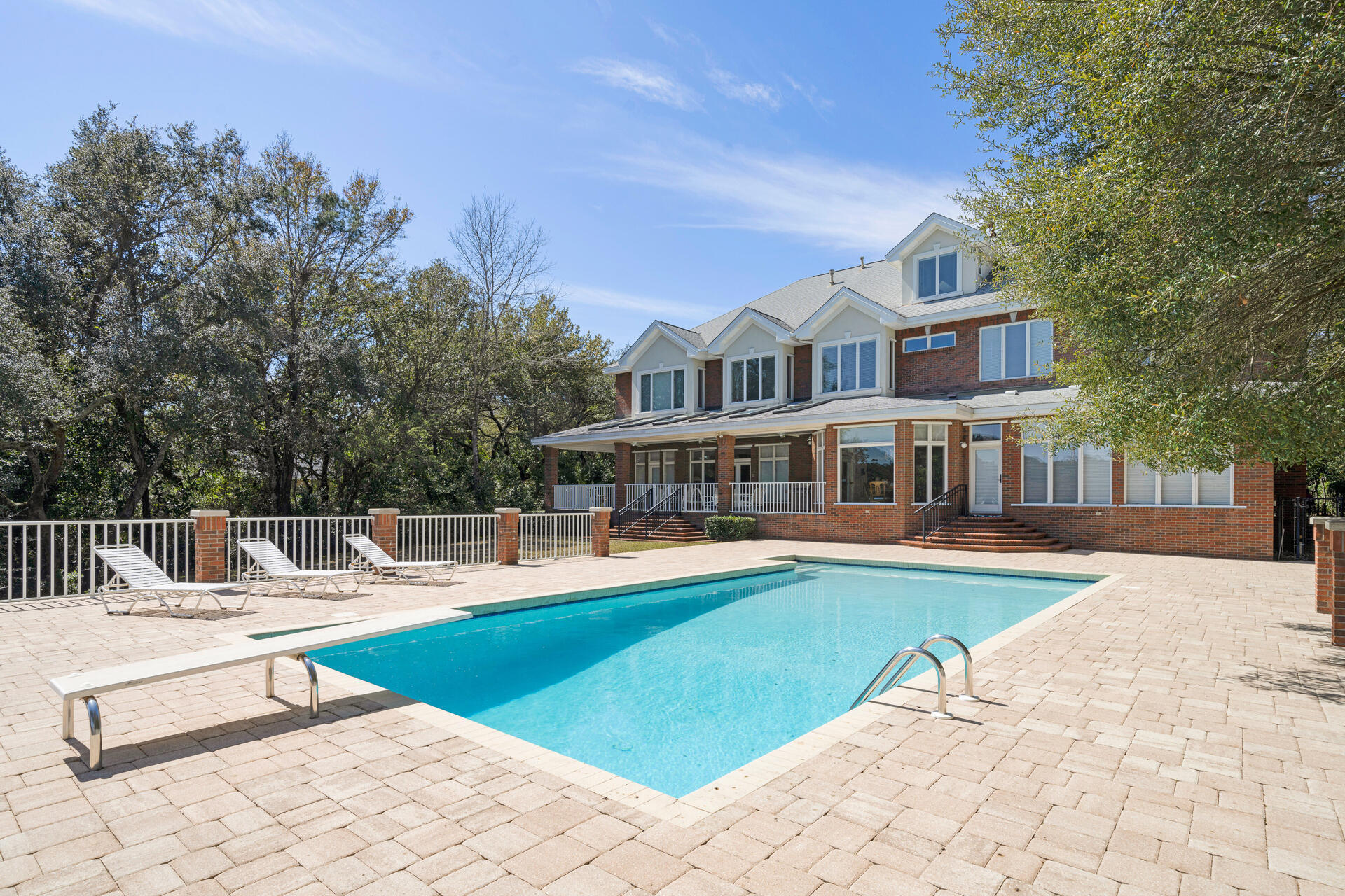 Poquito Bayou - Residential