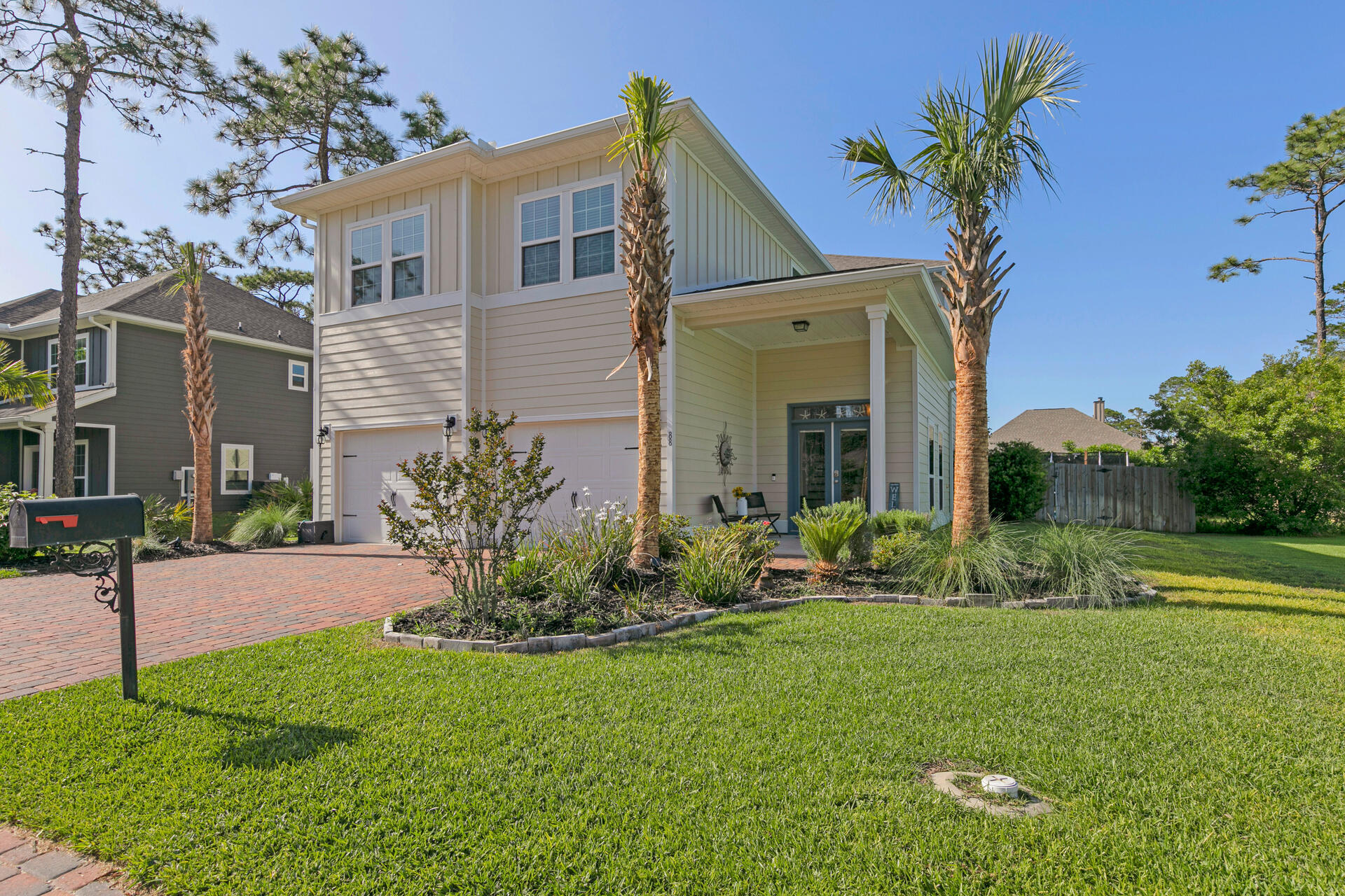 Mussett Bayou Manor - Residential