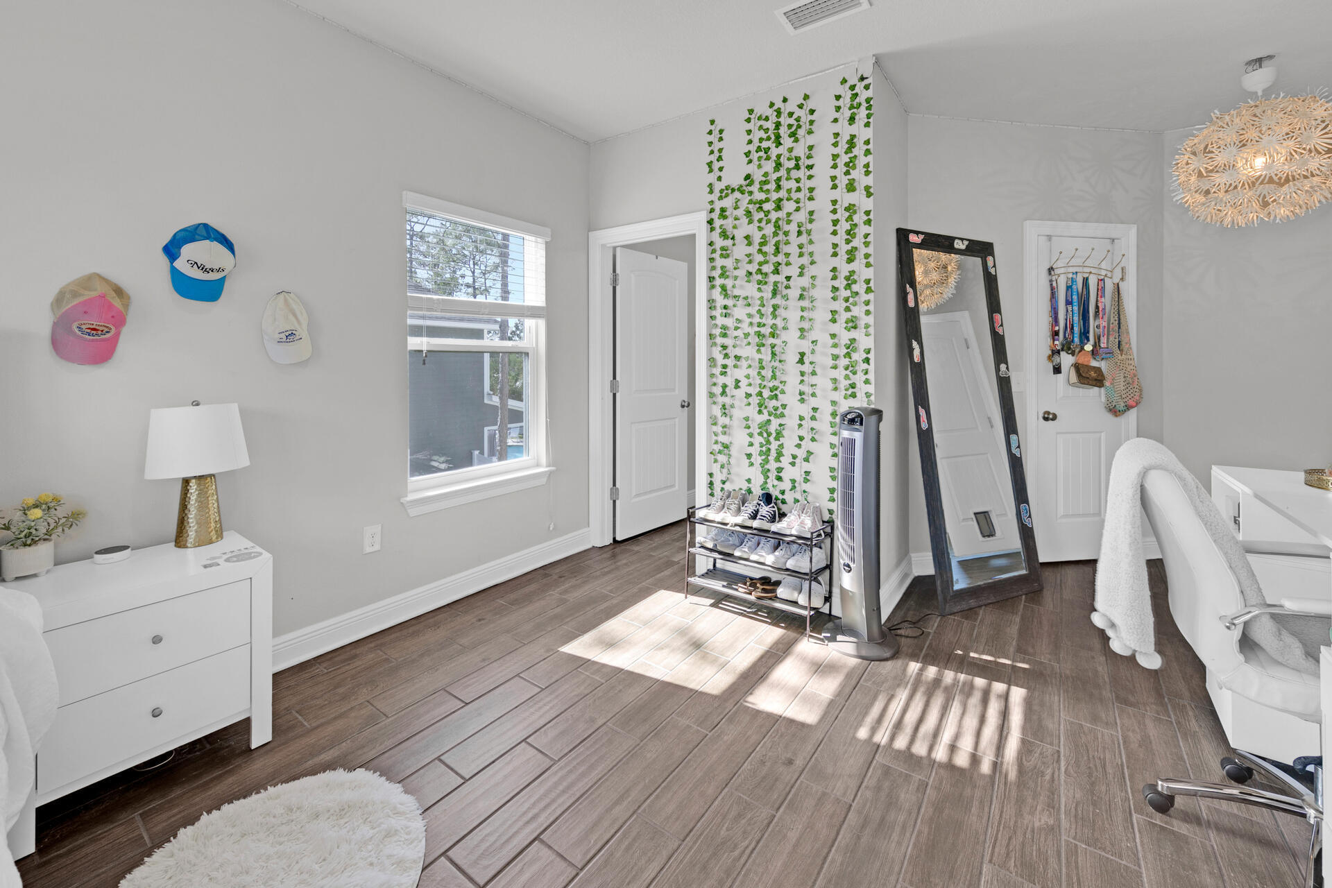 Mussett Bayou Manor - Residential