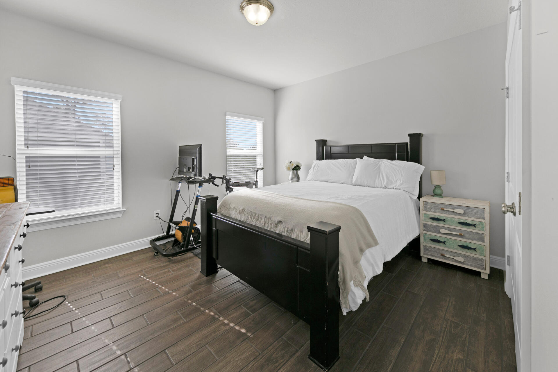 Mussett Bayou Manor - Residential