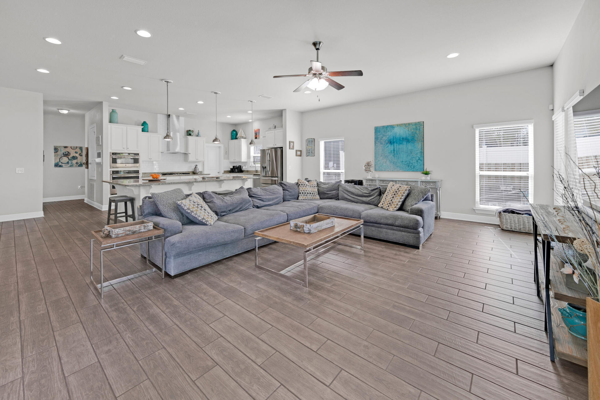 Mussett Bayou Manor - Residential