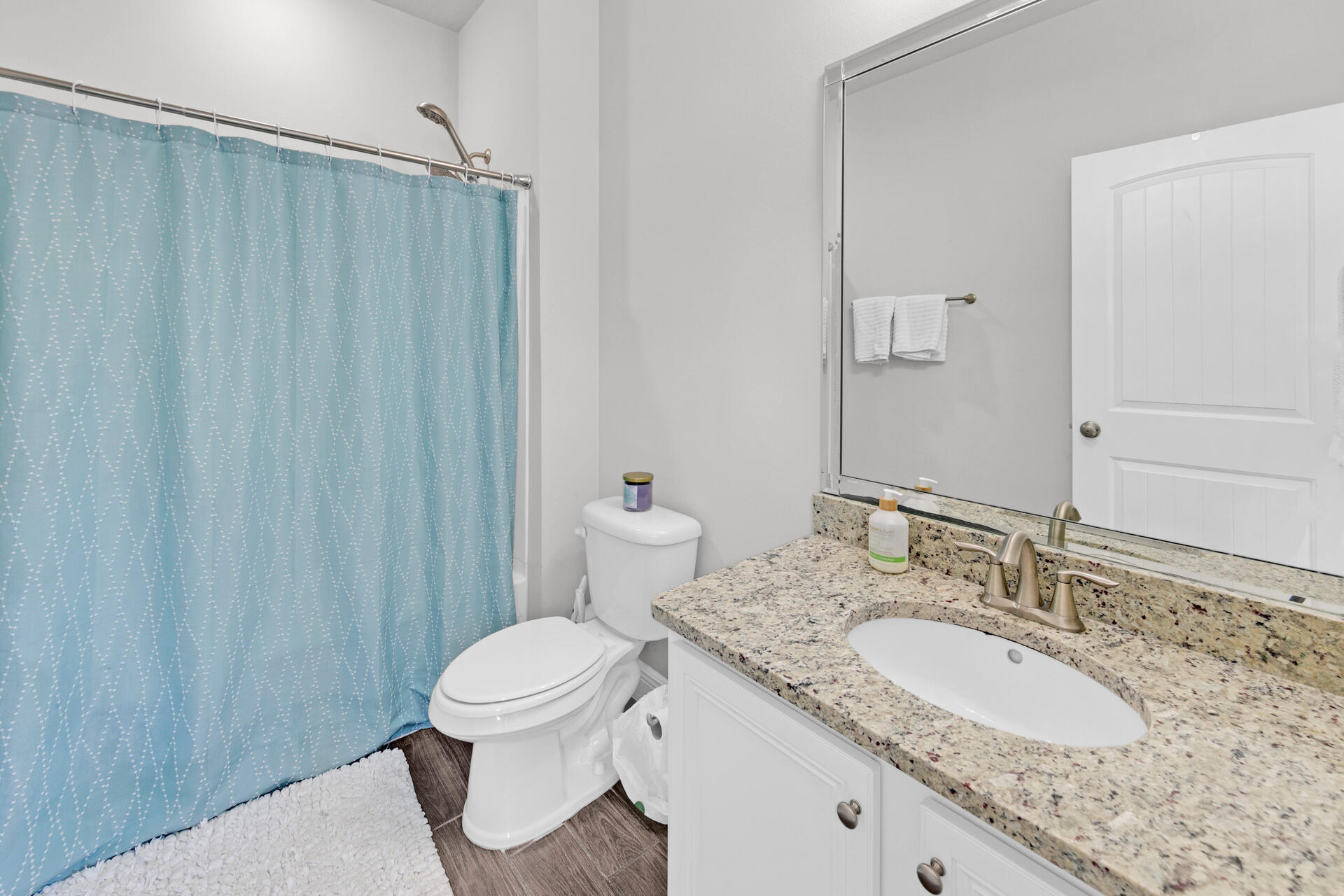 Mussett Bayou Manor - Residential